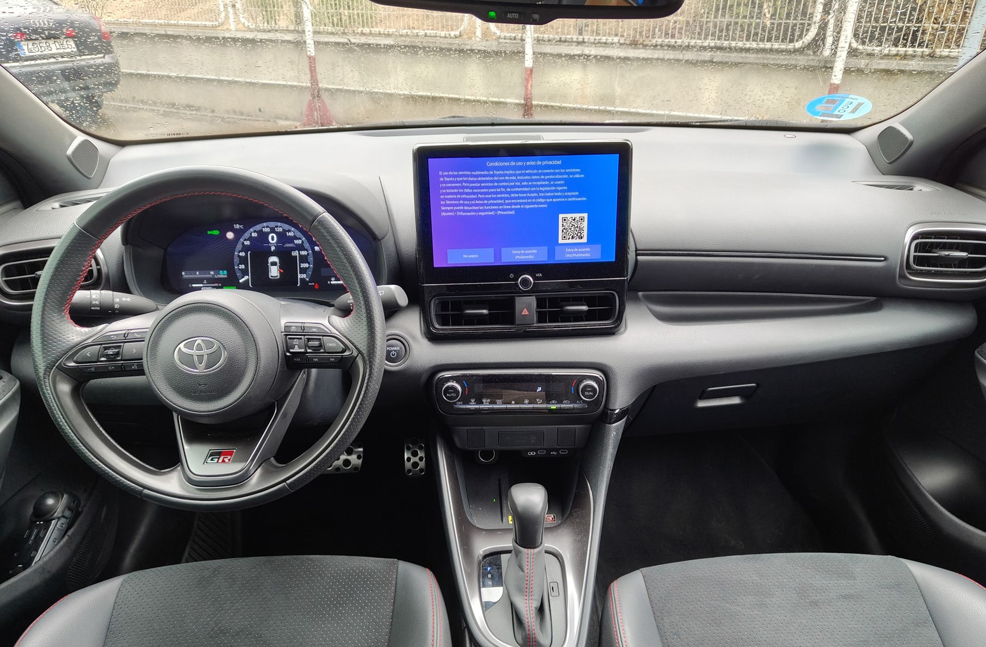 Toyota Yaris 130H GR Sport Plus - foto 6