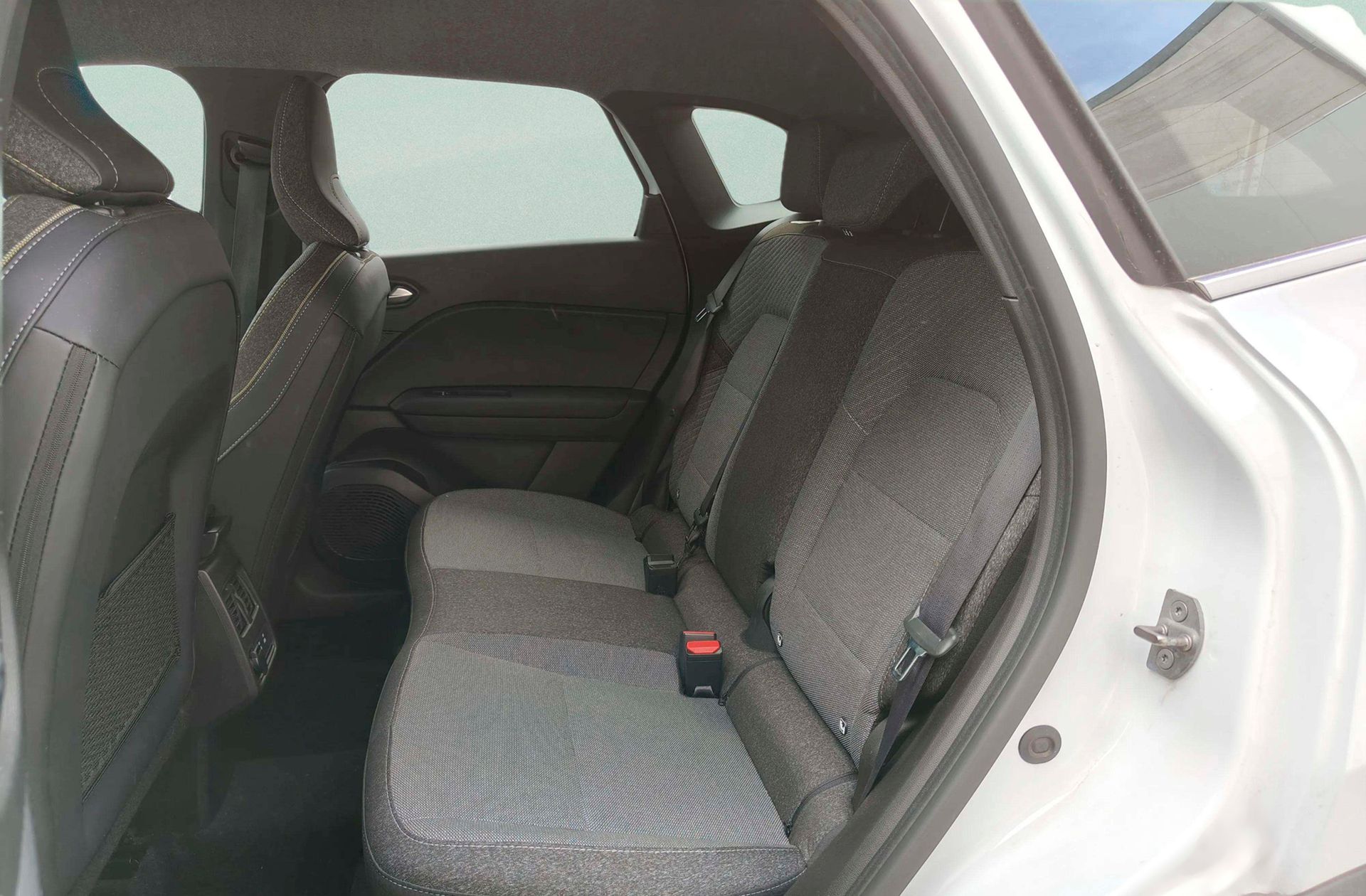 Renault Symbioz Techno mildhybrid - foto 12