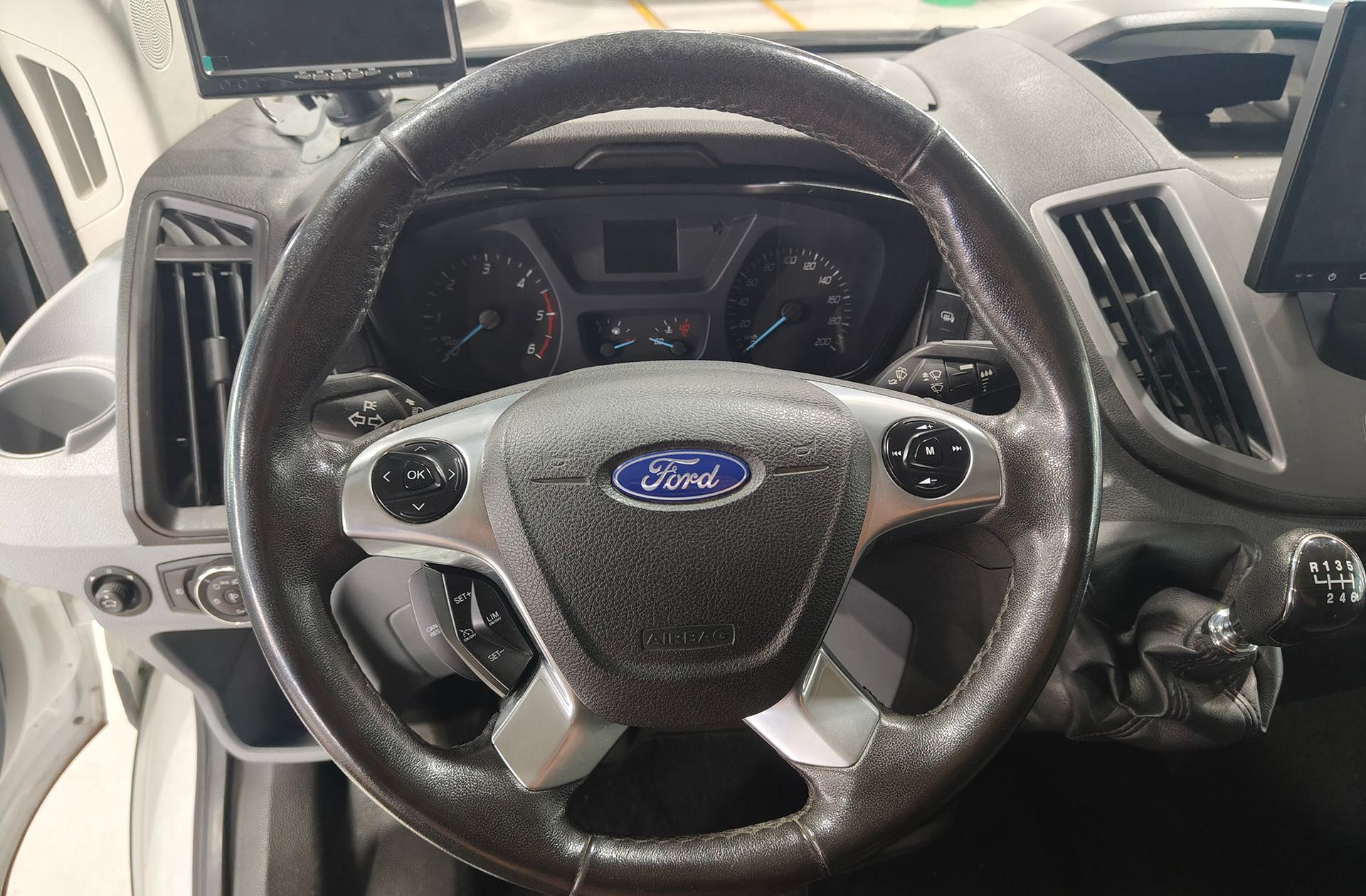 Ford Transit Furgon 350 DC L3H2 Trend FWD - foto 27