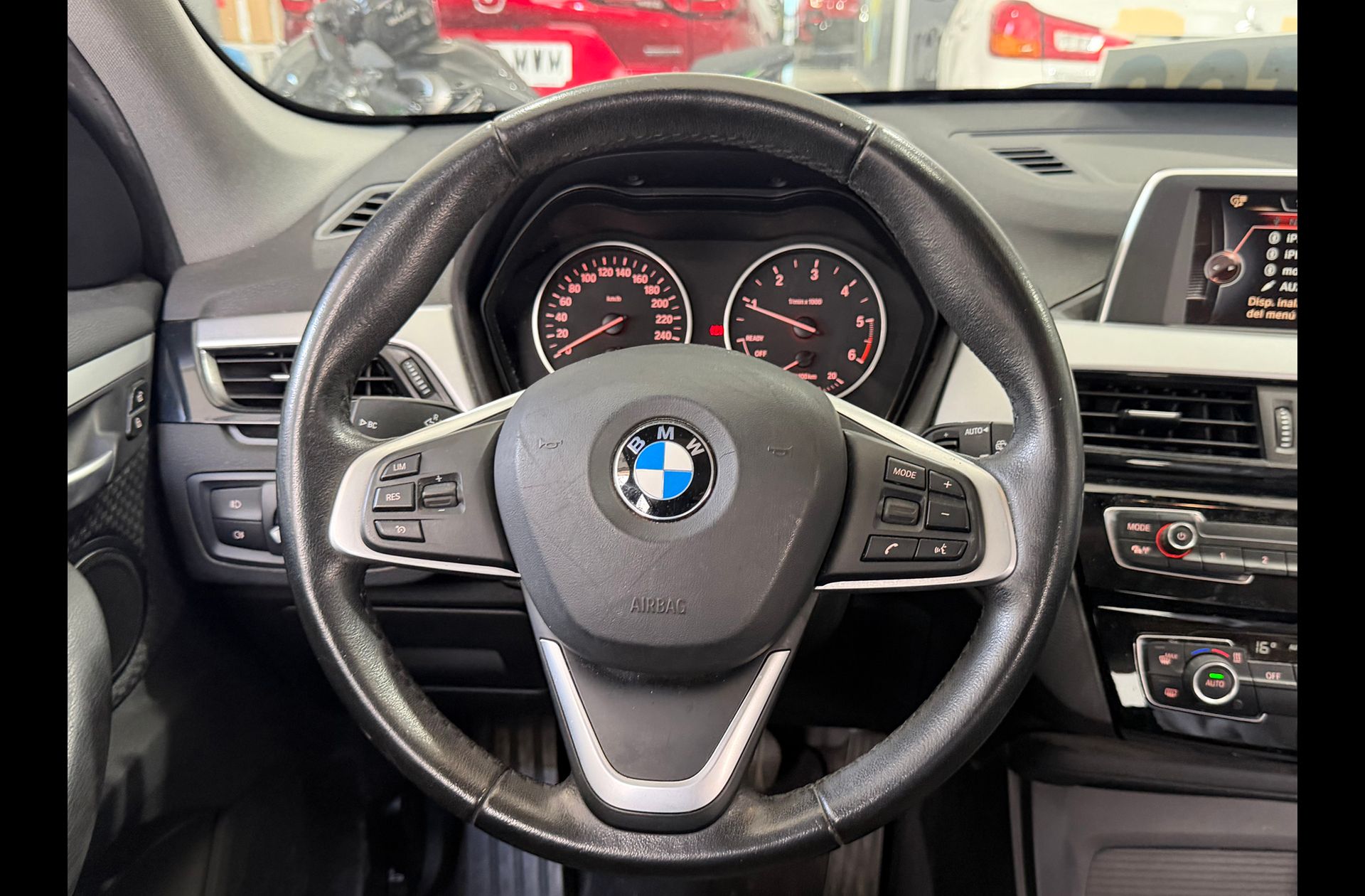 BMW X1 sDrive18d - foto 26