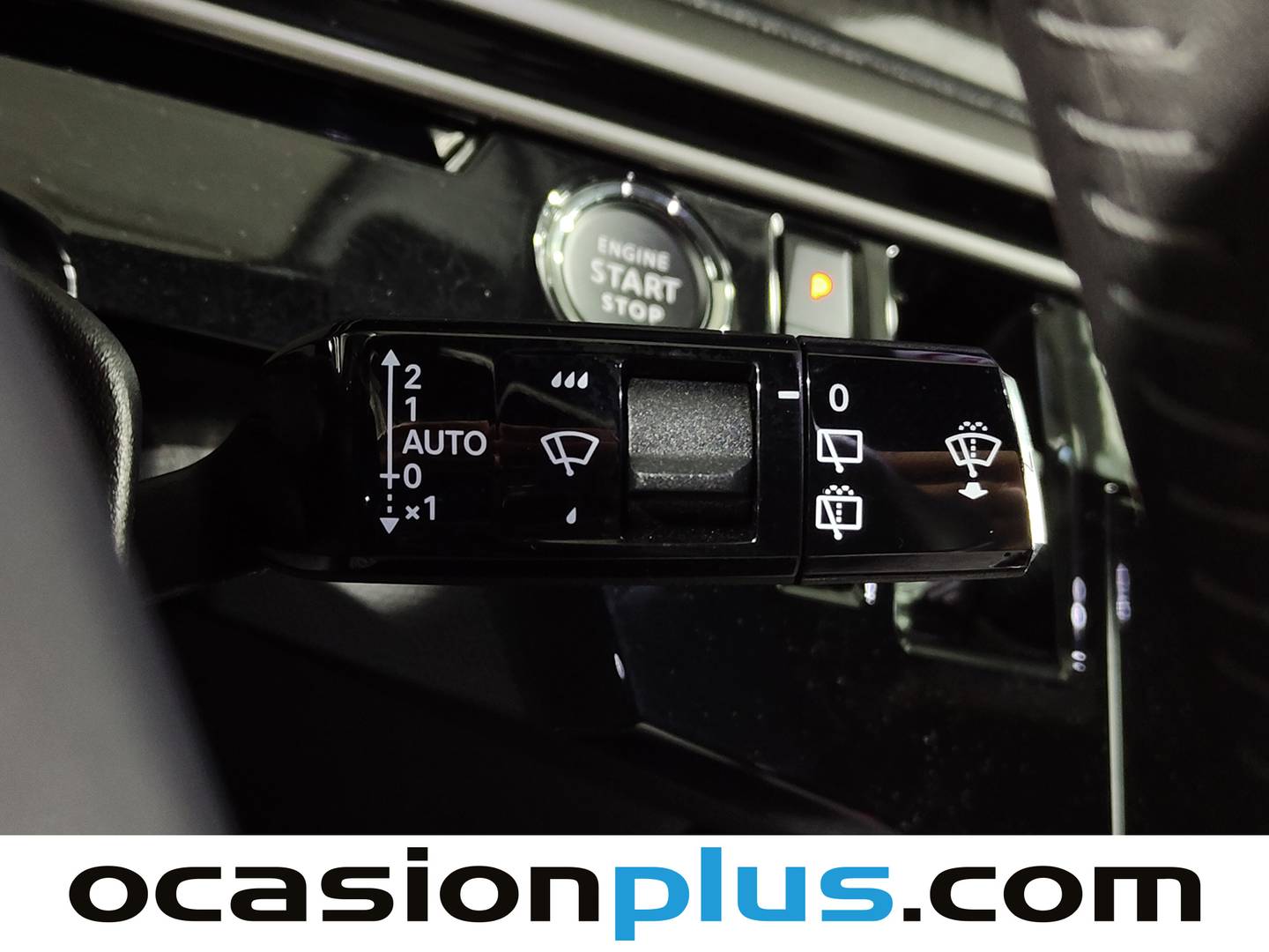 Foto Peugeot 5008 Hybrid Peugeot 5008 Hybrid 1.2 Allure eDCS6 (136 CV) 7 Plazas