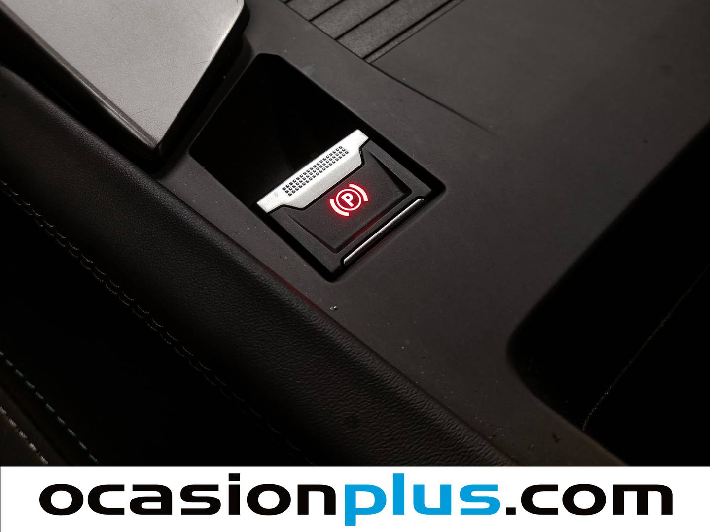 Foto Peugeot 408 Peugeot 408 Allure PHEV 180 e-EAT8 (181 CV)