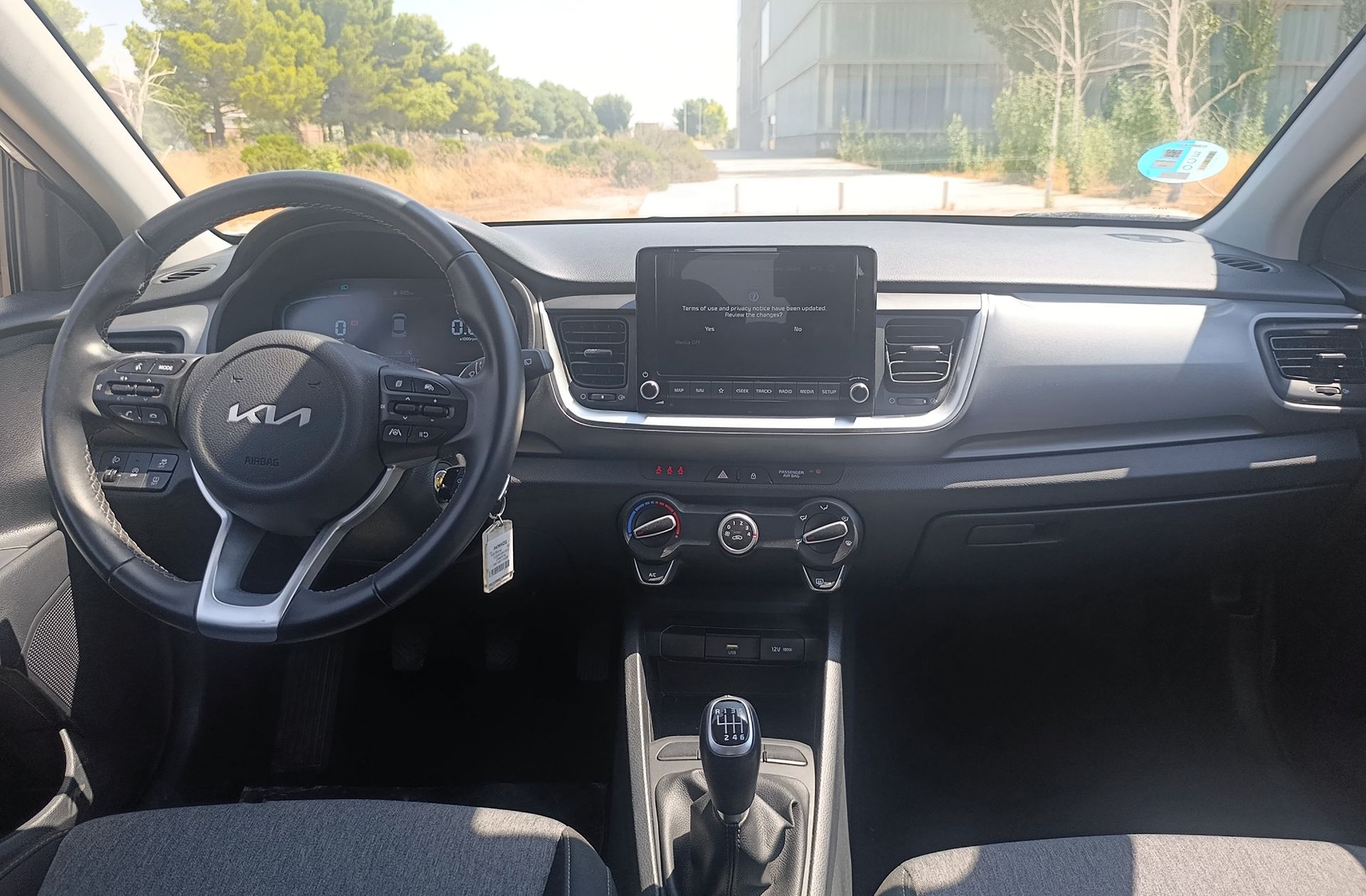 Kia Stonic 1.0 T-GDi MHEV Concept - foto 9