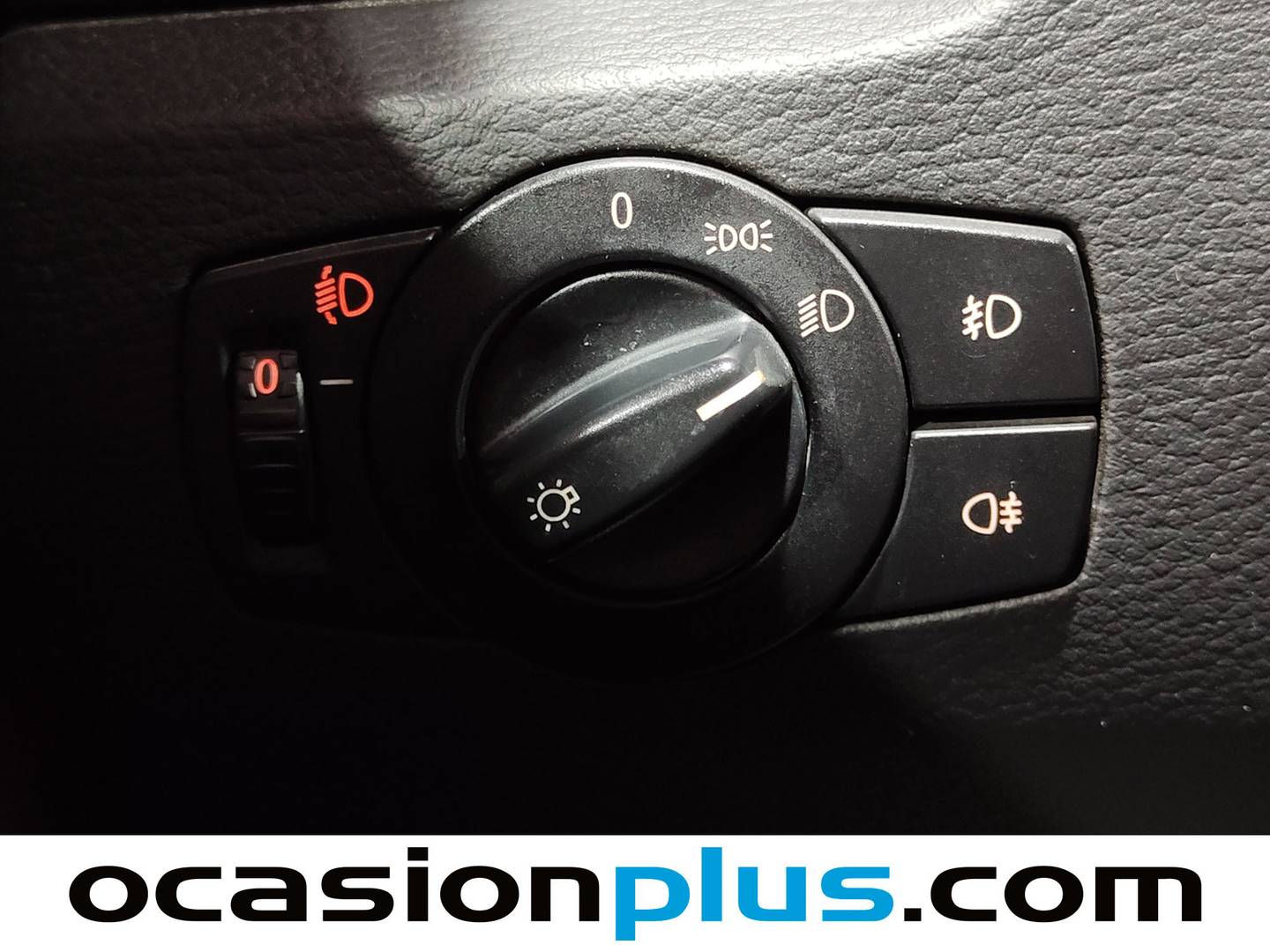 Extras y acabados del BMW X1 BMW X1 sDrive18d (143 CV)