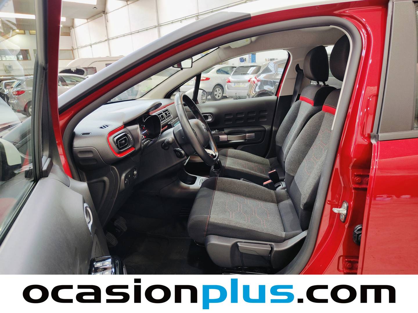 Foto asientos delanteros Citroën C3 Citroën C3 PureTech 82 Feel (83 CV)