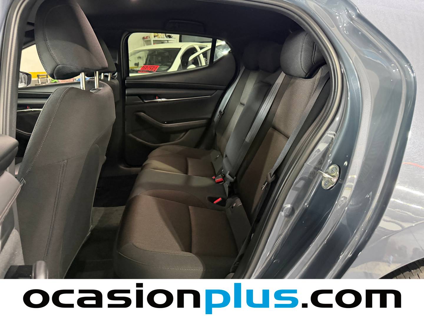 Foto asientos traseros Mazda Mazda3 Mazda Mazda 3 2.0 e-SKYACTIV-G Exclusive-Line Plus AT (150 CV)