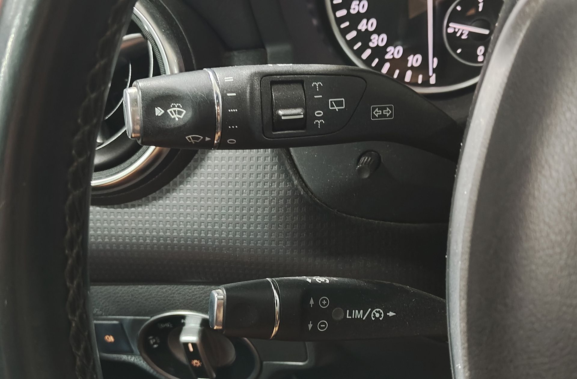 Mercedes-Benz Clase A 180 CDI Urban - foto 24