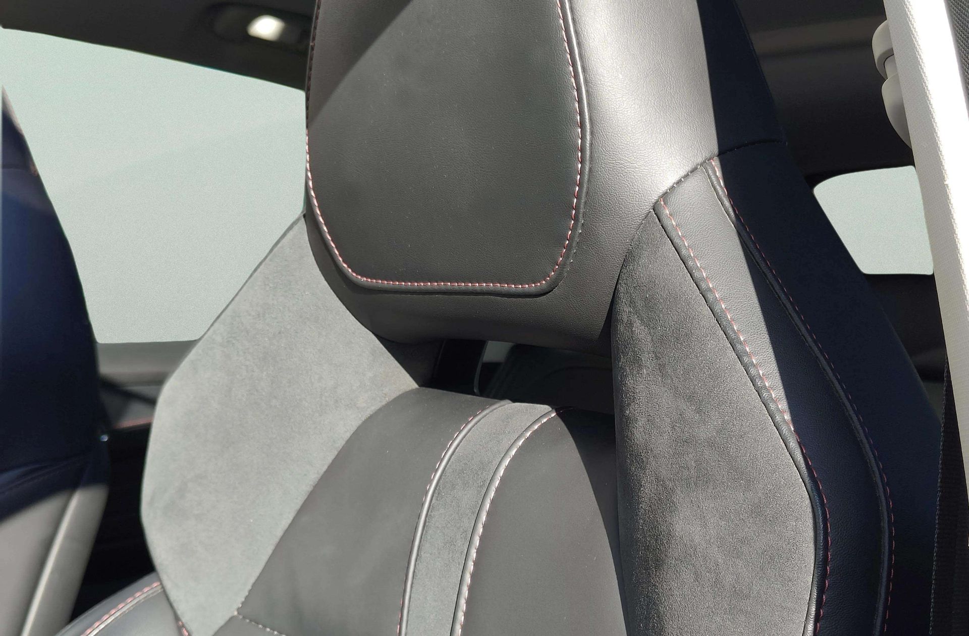 MG HS 1.5 Turbo GDI Luxury DCT - foto 8