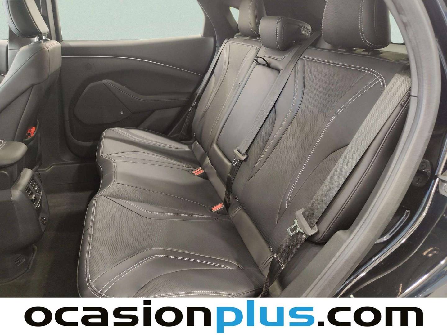 Foto asientos traseros Ford Mustang Mach-E Ford Mustang Mach-E Mach-E