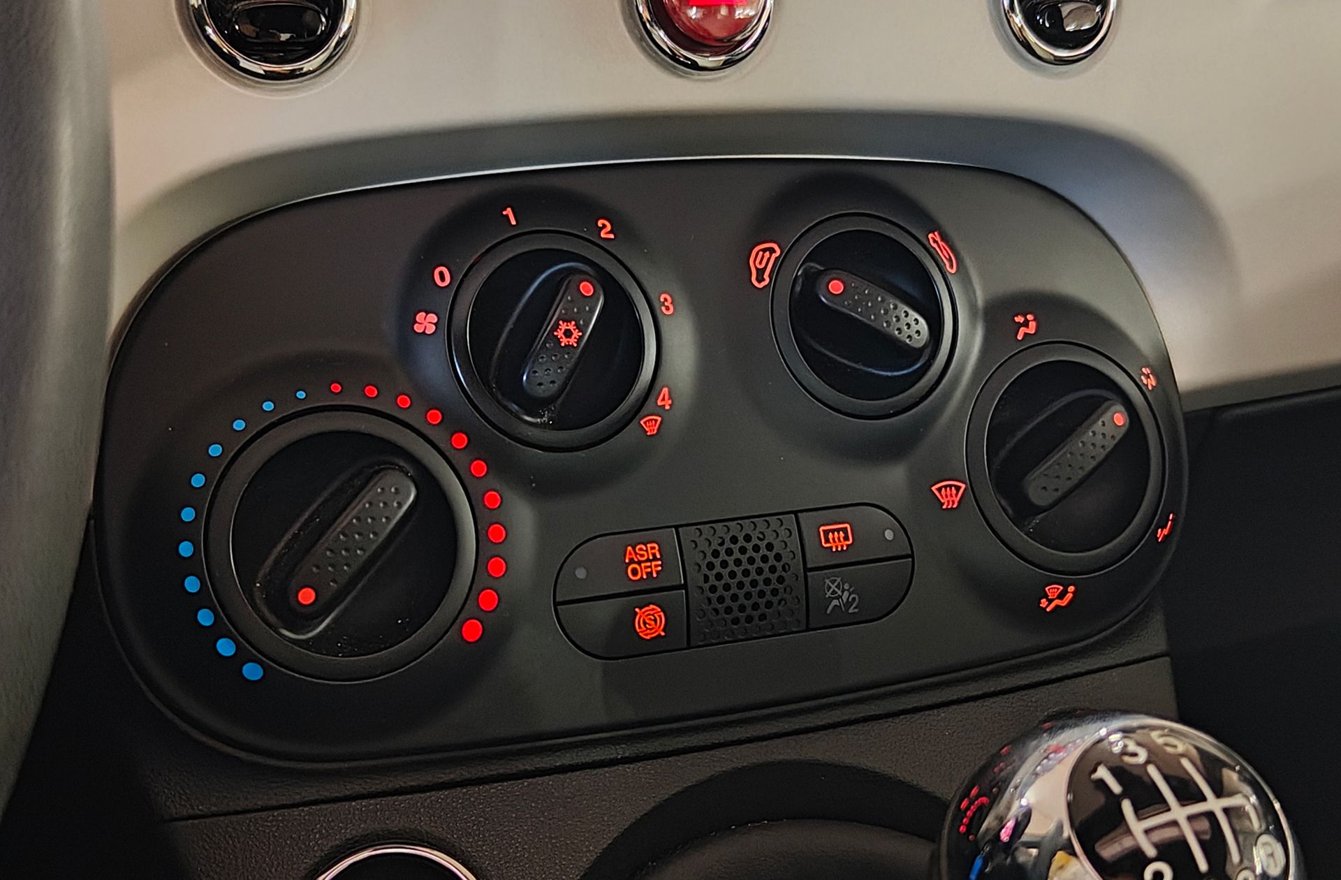 Fiat 500C 1.0 Hybrid Dolcevita - foto 31