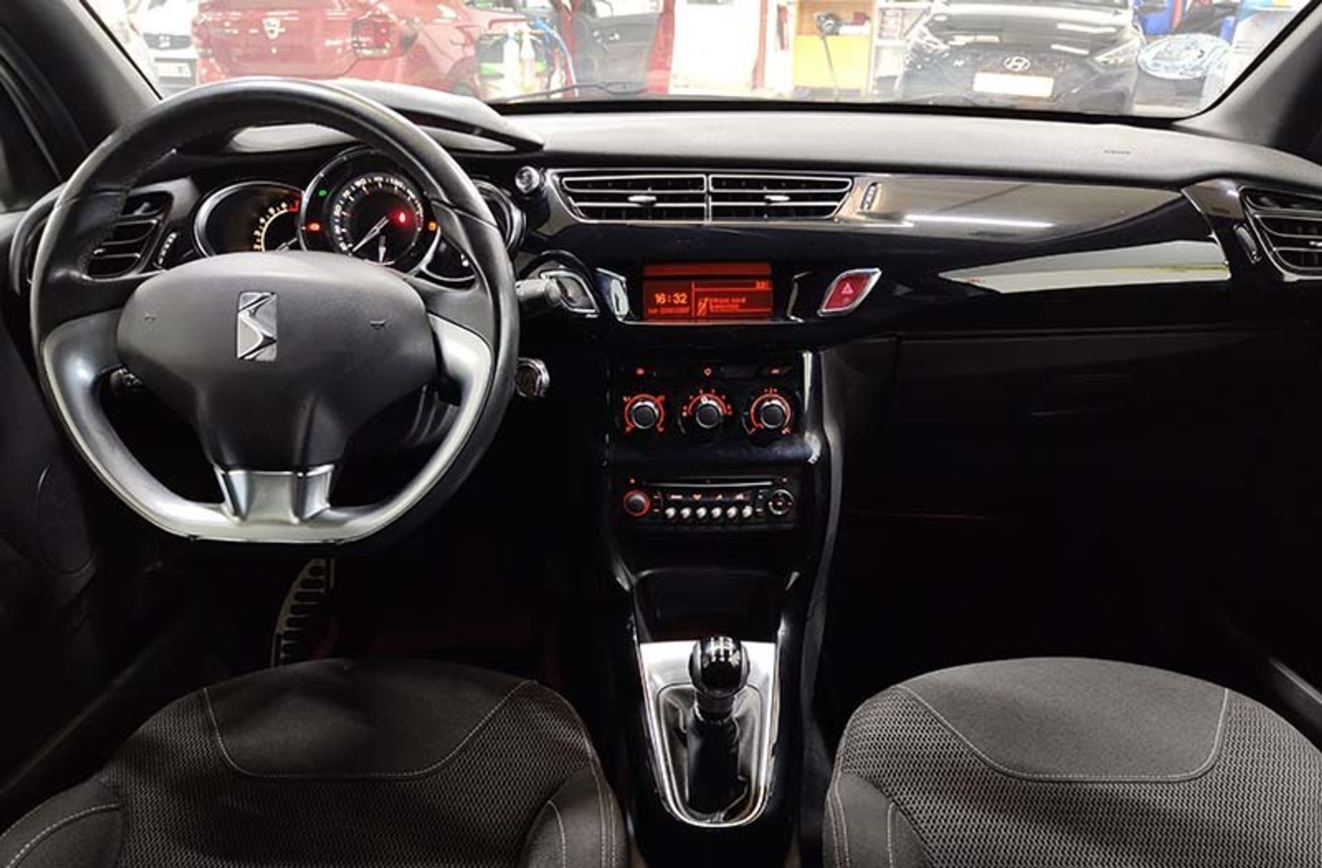DS DS 3 PureTech 82 Desire - foto 6