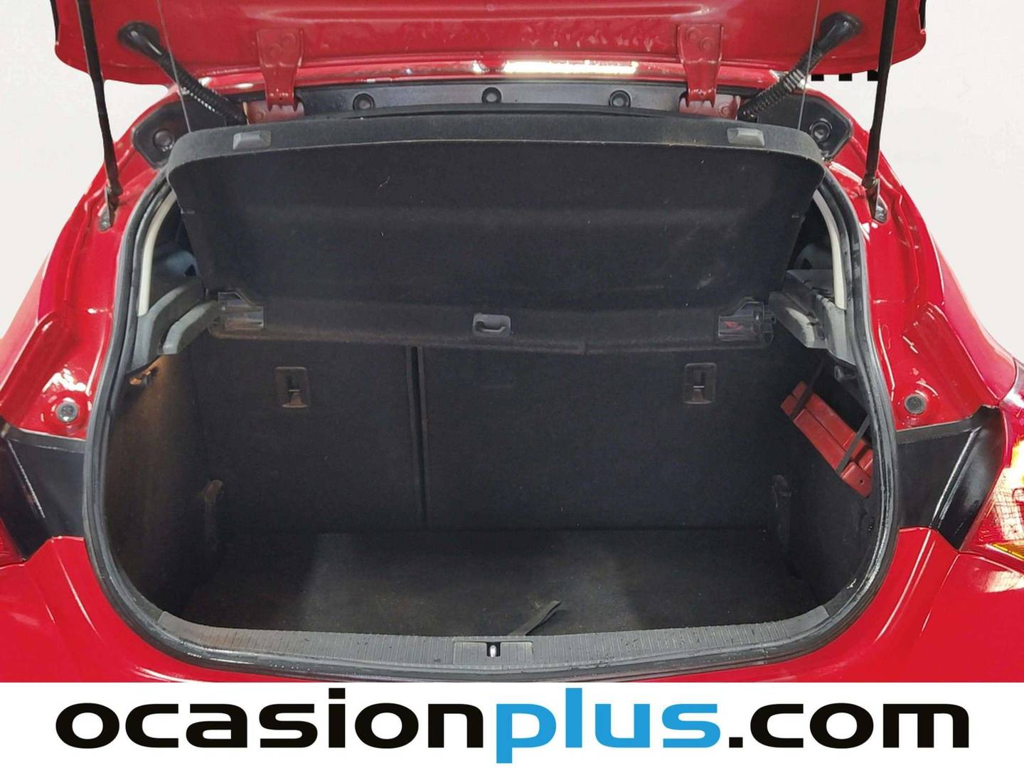 Fotos maletero Opel Astra Opel Astra 2.0 CDTi S&S Selective (165 CV)