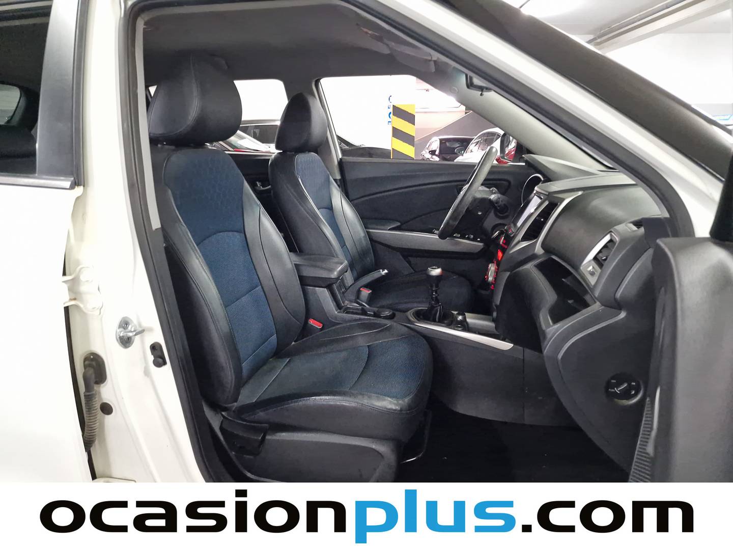 Foto SsangYong Tivoli Ssangyong Tivoli D16T Premium 4x2 (115 CV)