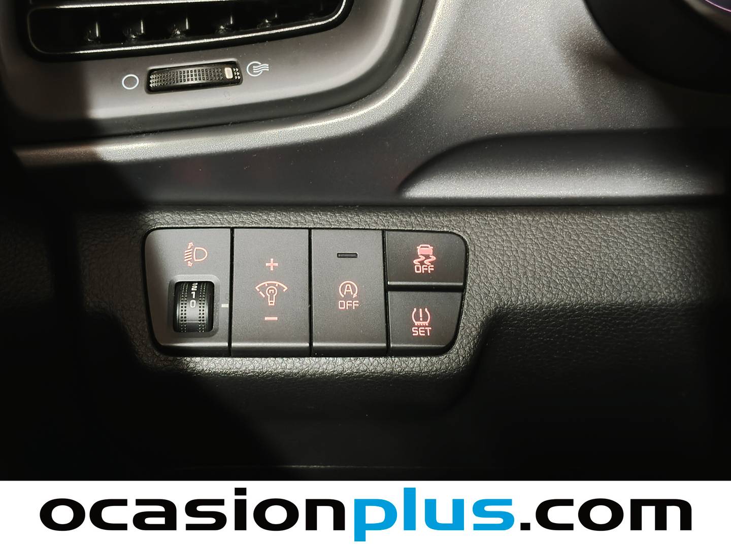 Foto KIA Stonic Kia Stonic 1.0 T-GDi MHEV iMT Concept (100 CV)