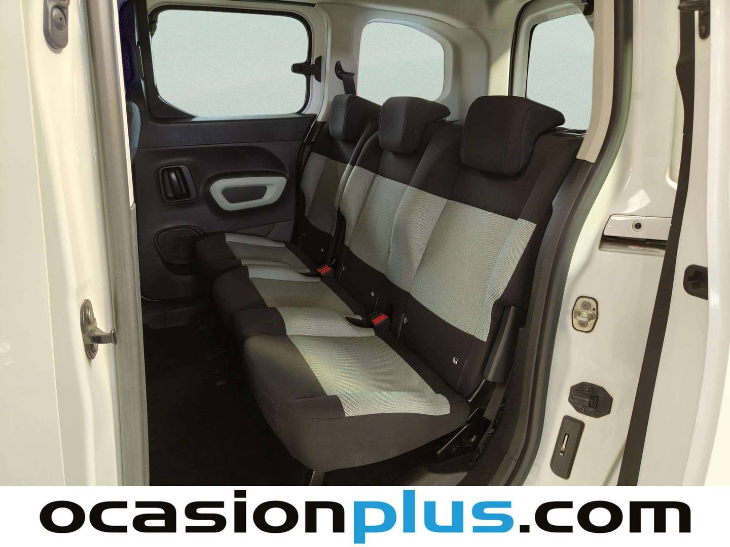 Foto asientos traseros Citroën Berlingo Citroën Berlingo Combi PureTech 110 S&S Talla M Feel (110 CV)