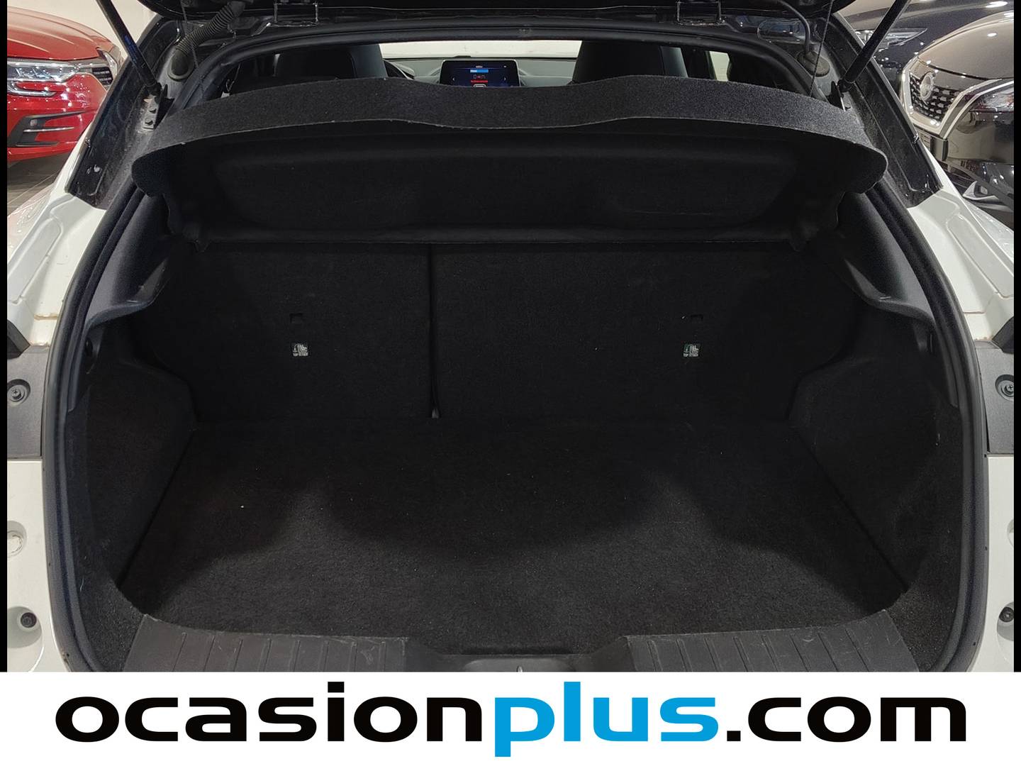 Fotos maletero Nissan JUKE Nissan Juke Hybrid N-Design Black Auto (143 CV)