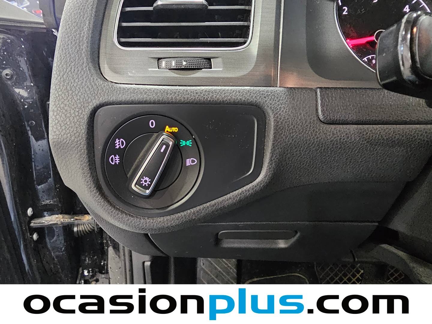 Extras y acabados del Volkswagen Golf Volkswagen Golf Advance 1.6 TDI BMT (105 CV) DSG