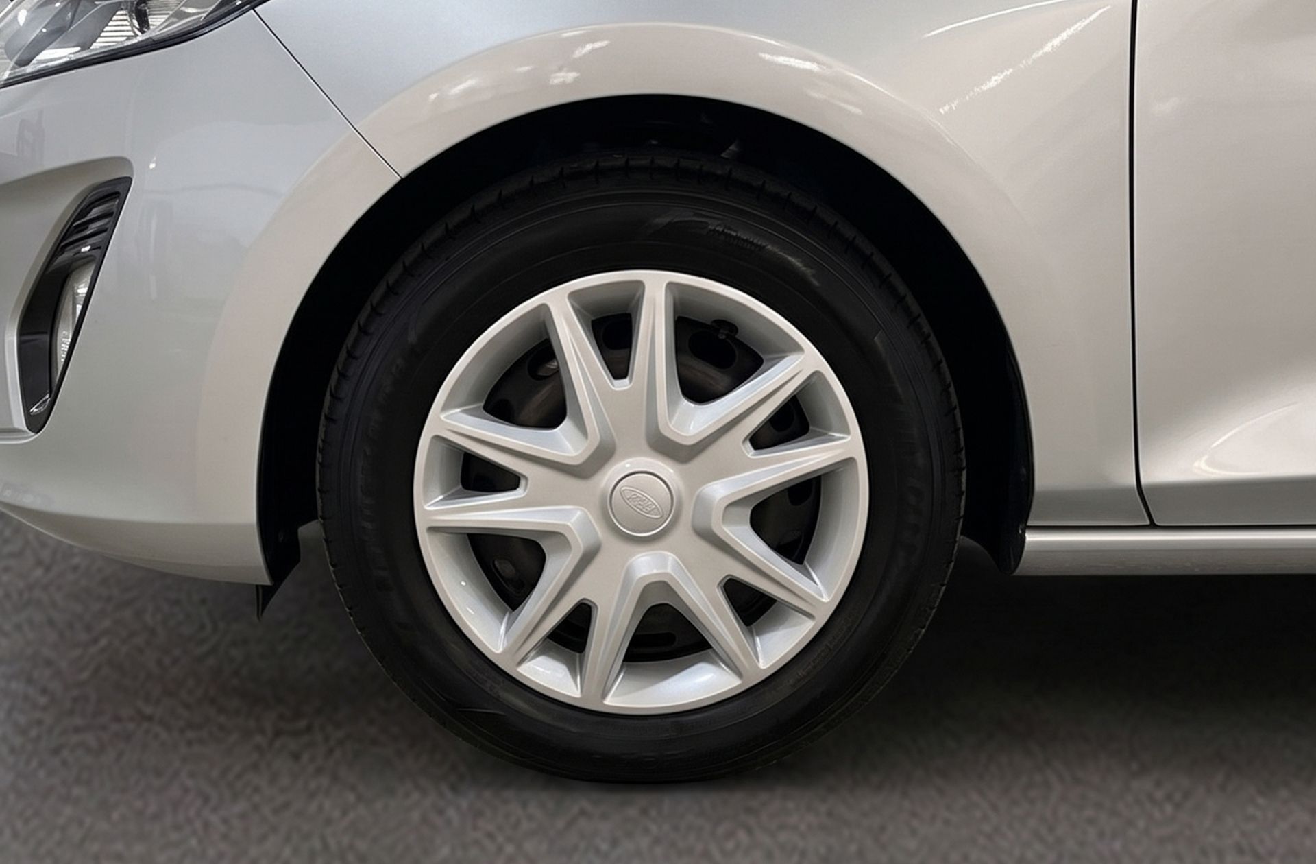 Ford Fiesta 1.0 EcoBoost Trend+ - foto 33