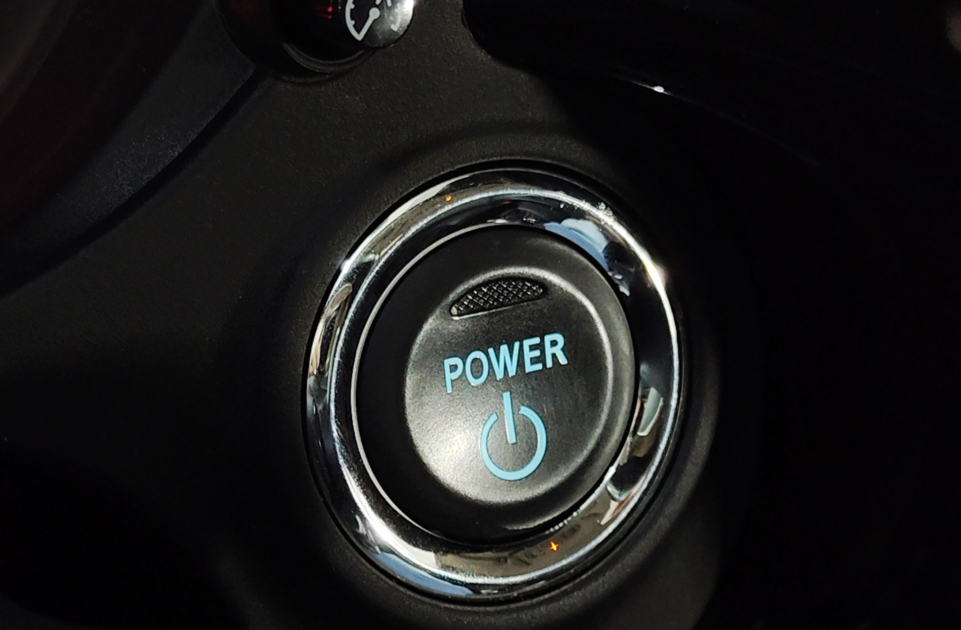 Mitsubishi Outlander 2.0 PHEV Kaiteki 4WD - foto 38