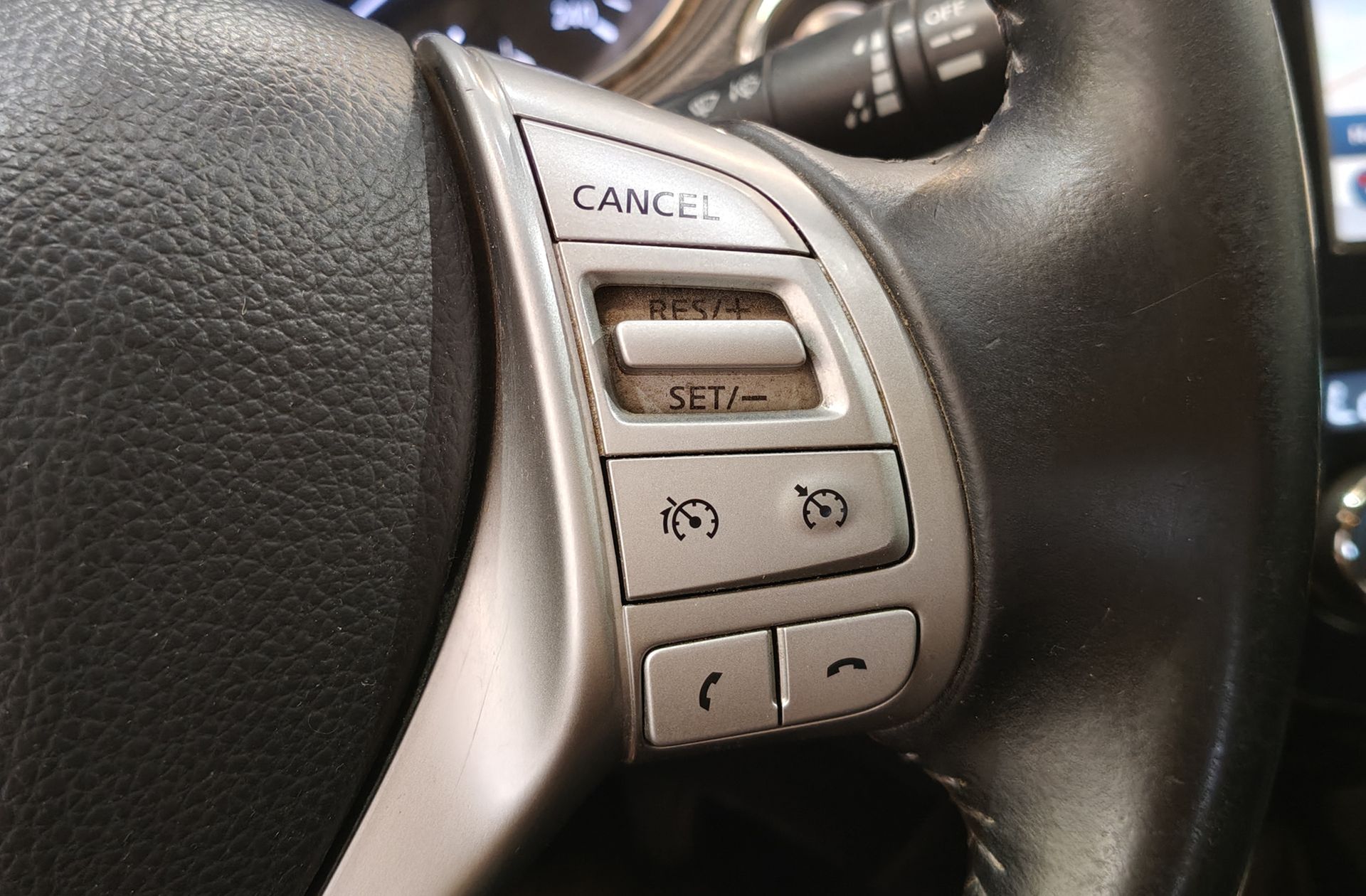 Nissan Qashqai 1.2 DIG-T N-Connecta 4x2 XTronic - foto 27