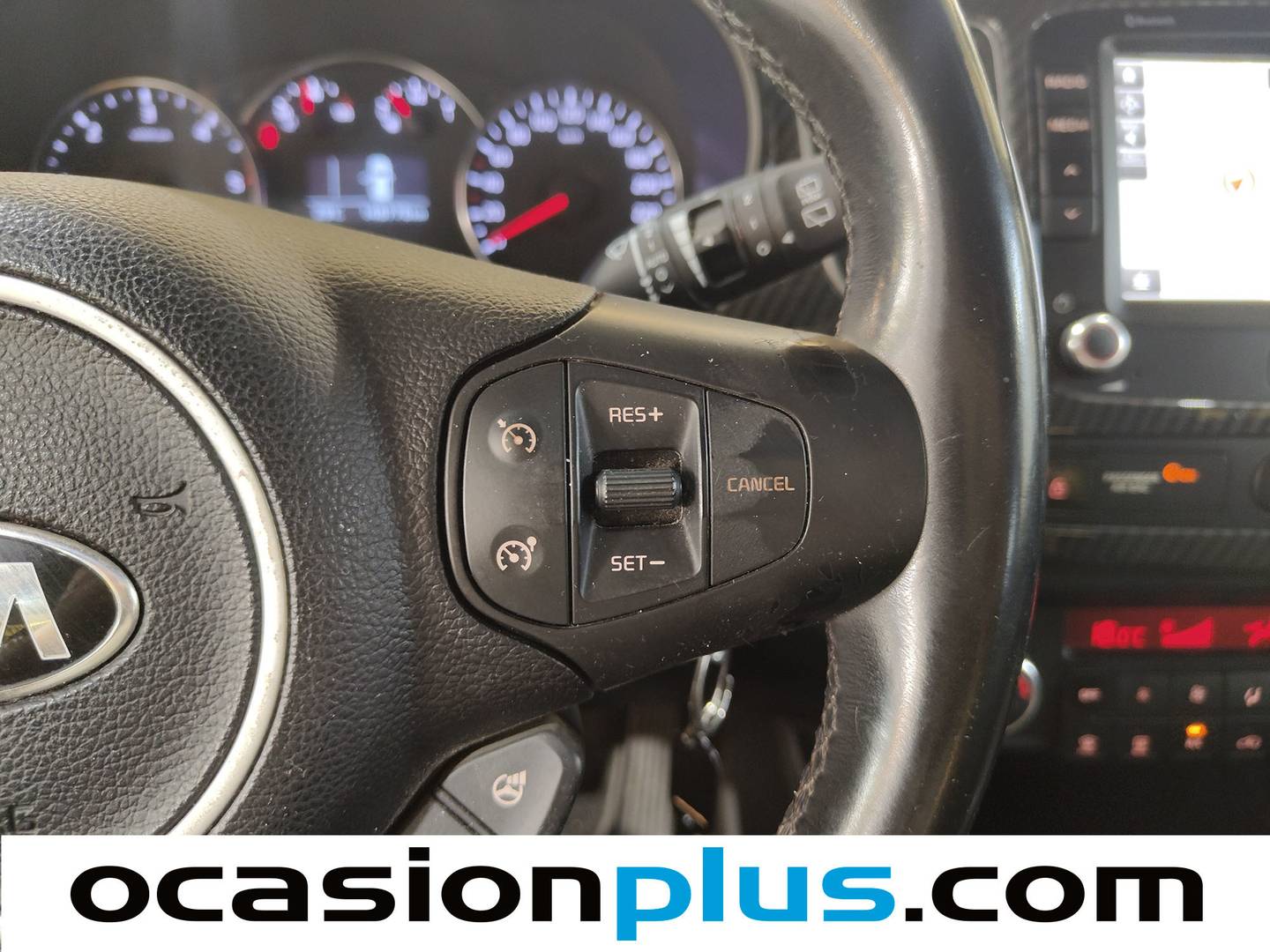 Accesorios del KIA Carens KIA Carens 1.7 CRDi VGT Drive Eco-Dynamics (141 CV) 7 Plazas