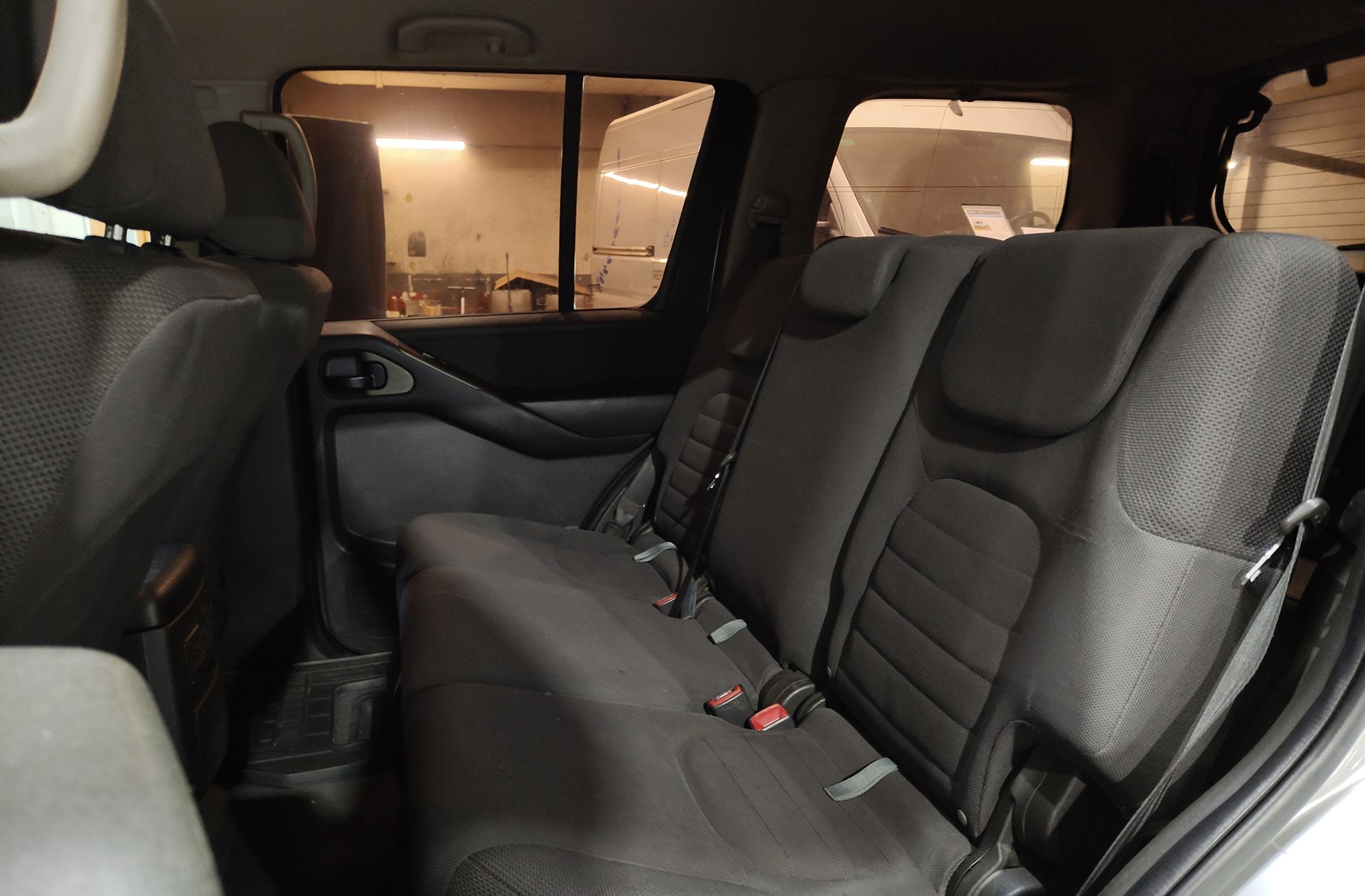 Nissan Pathfinder 2.5 dCi SE 7 plazas - foto 10