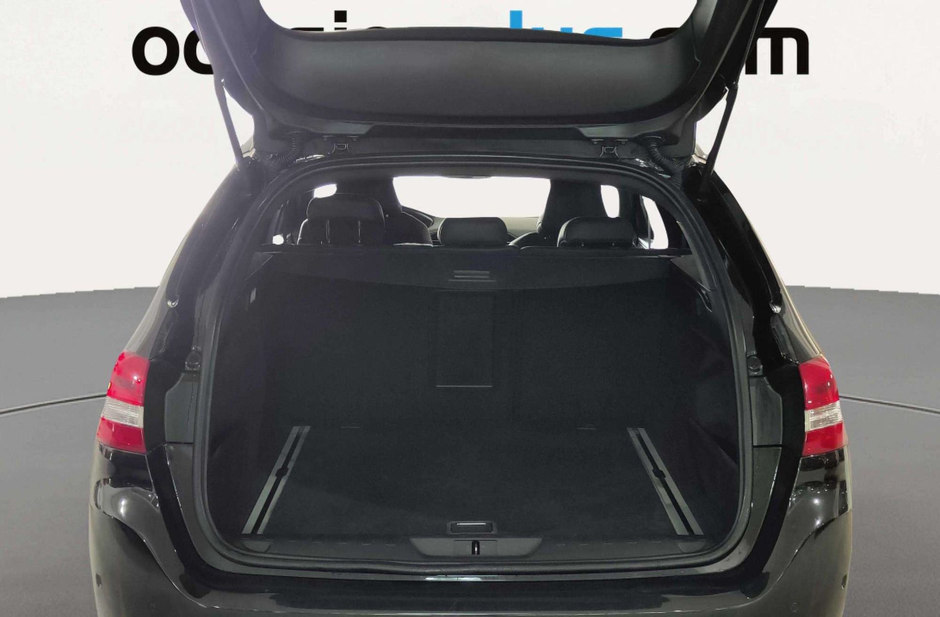 Peugeot 308 SW SW BlueHDi 130 GT EAT8 - foto 22