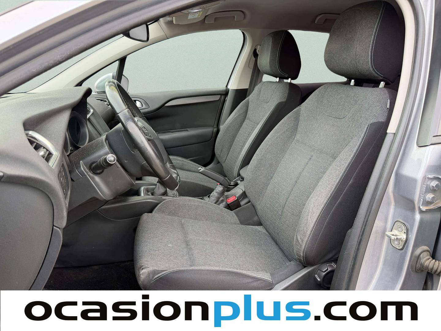 Foto asientos delanteros Citroën C4 Citroën C4 BlueHDi 100 Live Edition (99 CV)