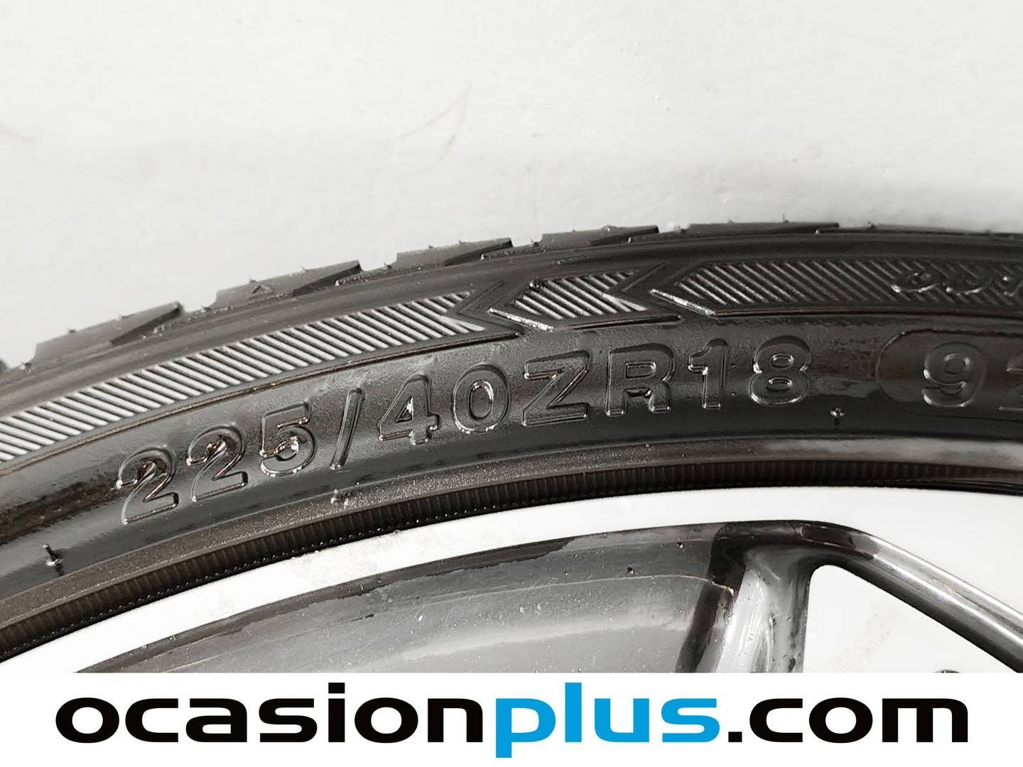 Volkswagen Golf Volkswagen Golf R 2.0 TSI 4Motion (300 CV) DSG al mejor precio