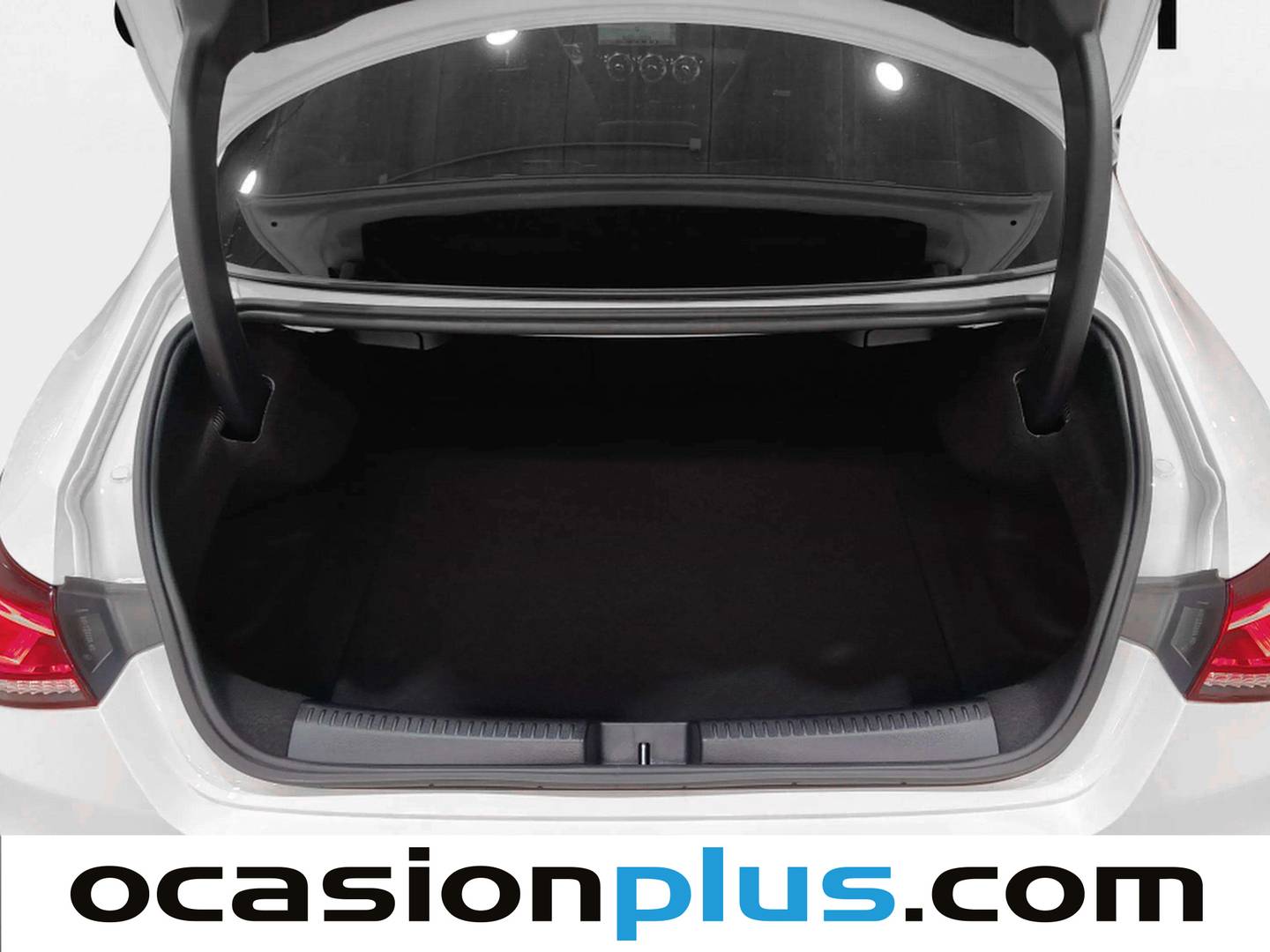 Fotos maletero Mercedes CLA Mercedes-Benz CLA 200 d  (150 CV) Pack AMG