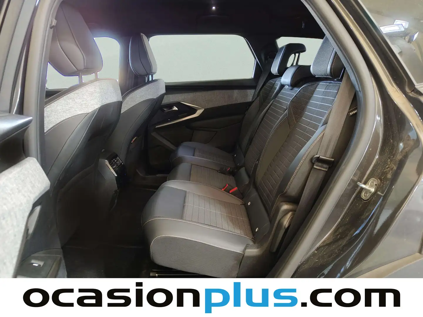 Foto Peugeot 5008 Hybrid Peugeot 5008 Hybrid 1.2 Allure eDCS6 (136 CV)