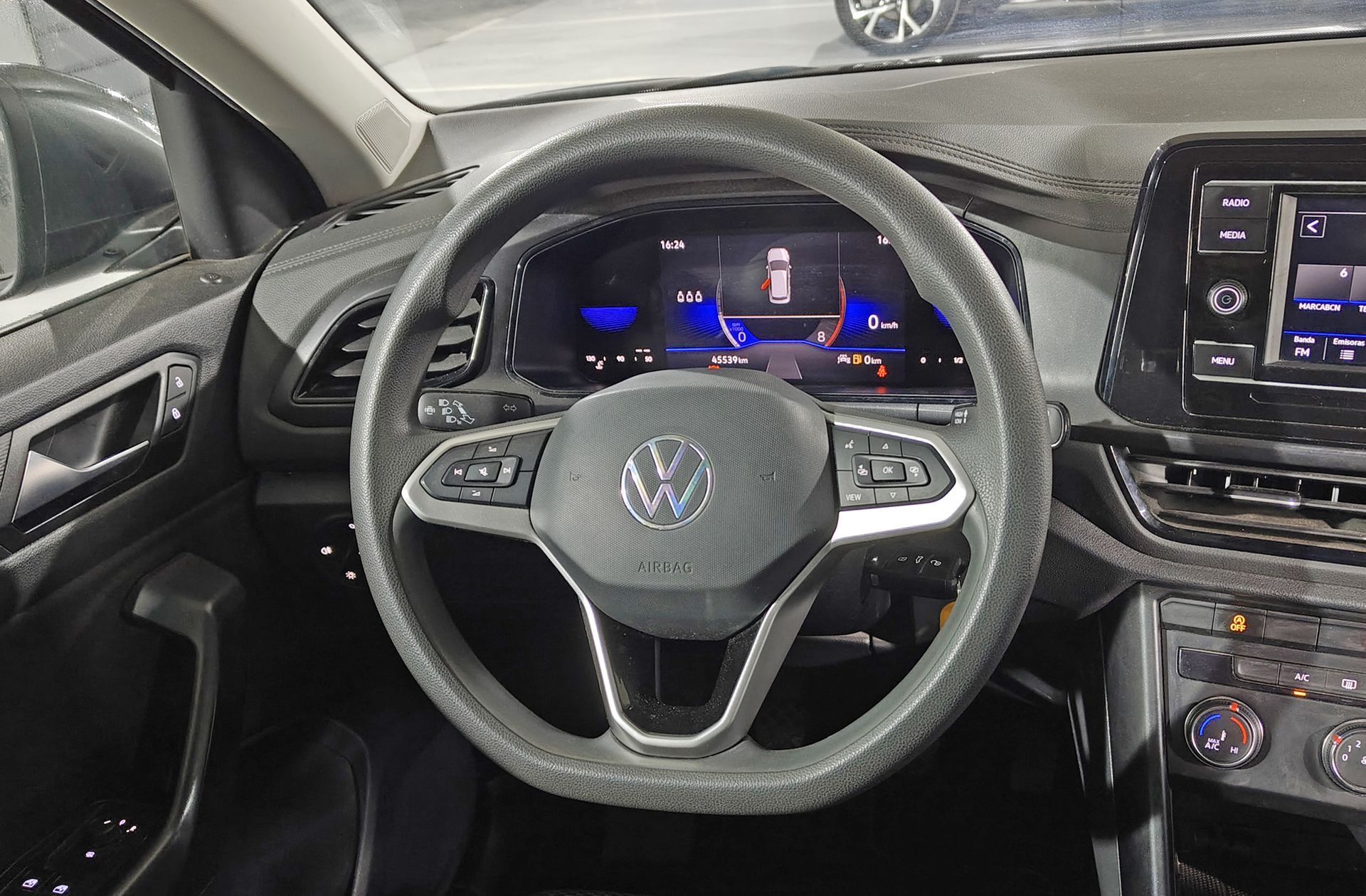 Volkswagen T-Roc 1.0 TSI T-Roc - foto 24