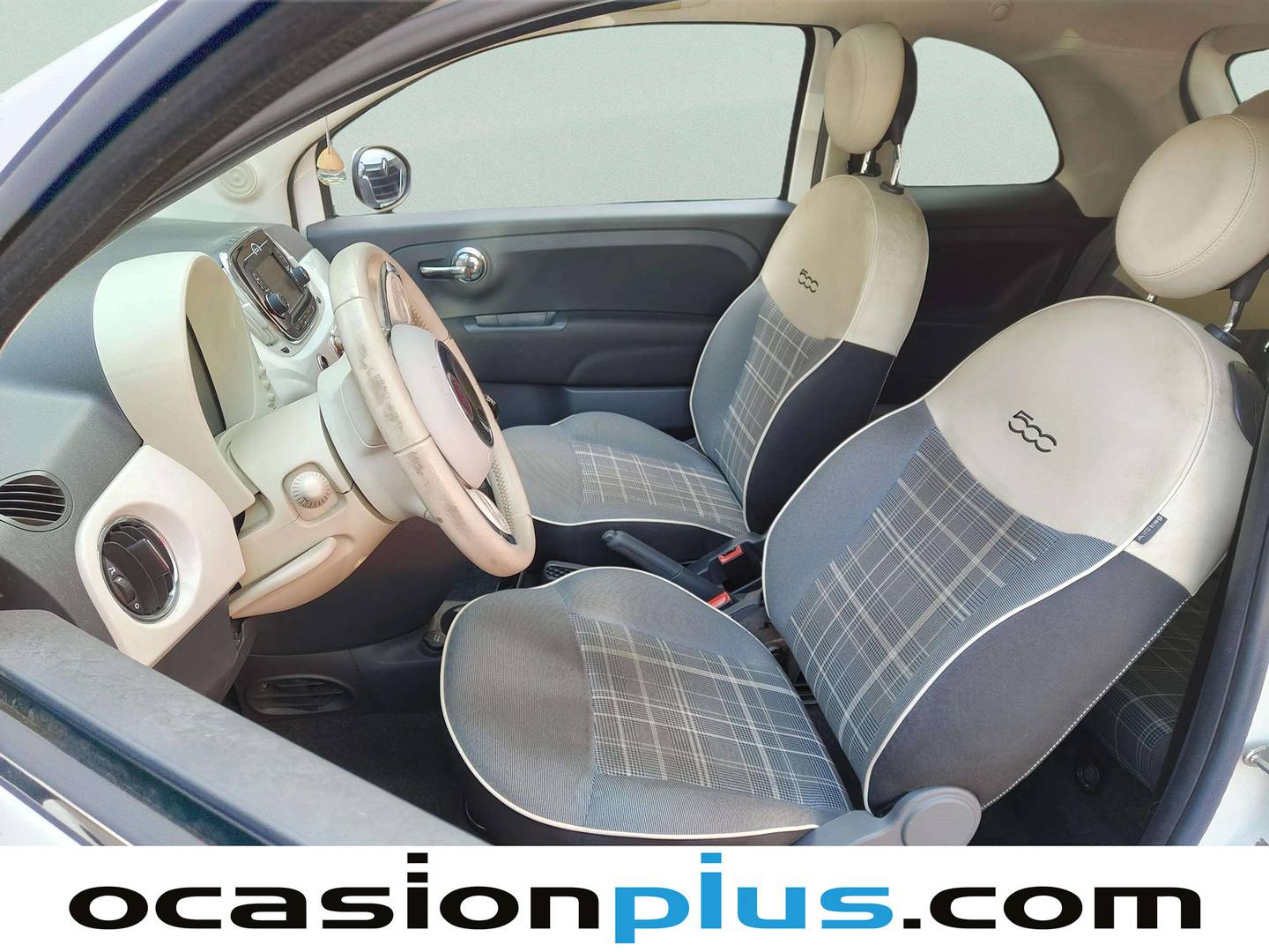 Foto asientos delanteros Fiat 500 Fiat 500 1.2 8v Lounge (69 CV)