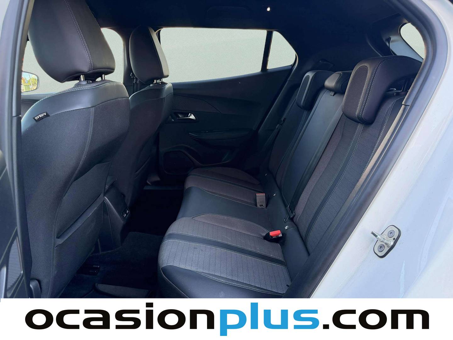 Foto asientos traseros Peugeot 2008 Peugeot 2008 PureTech 100 S&S Allure (100 CV)