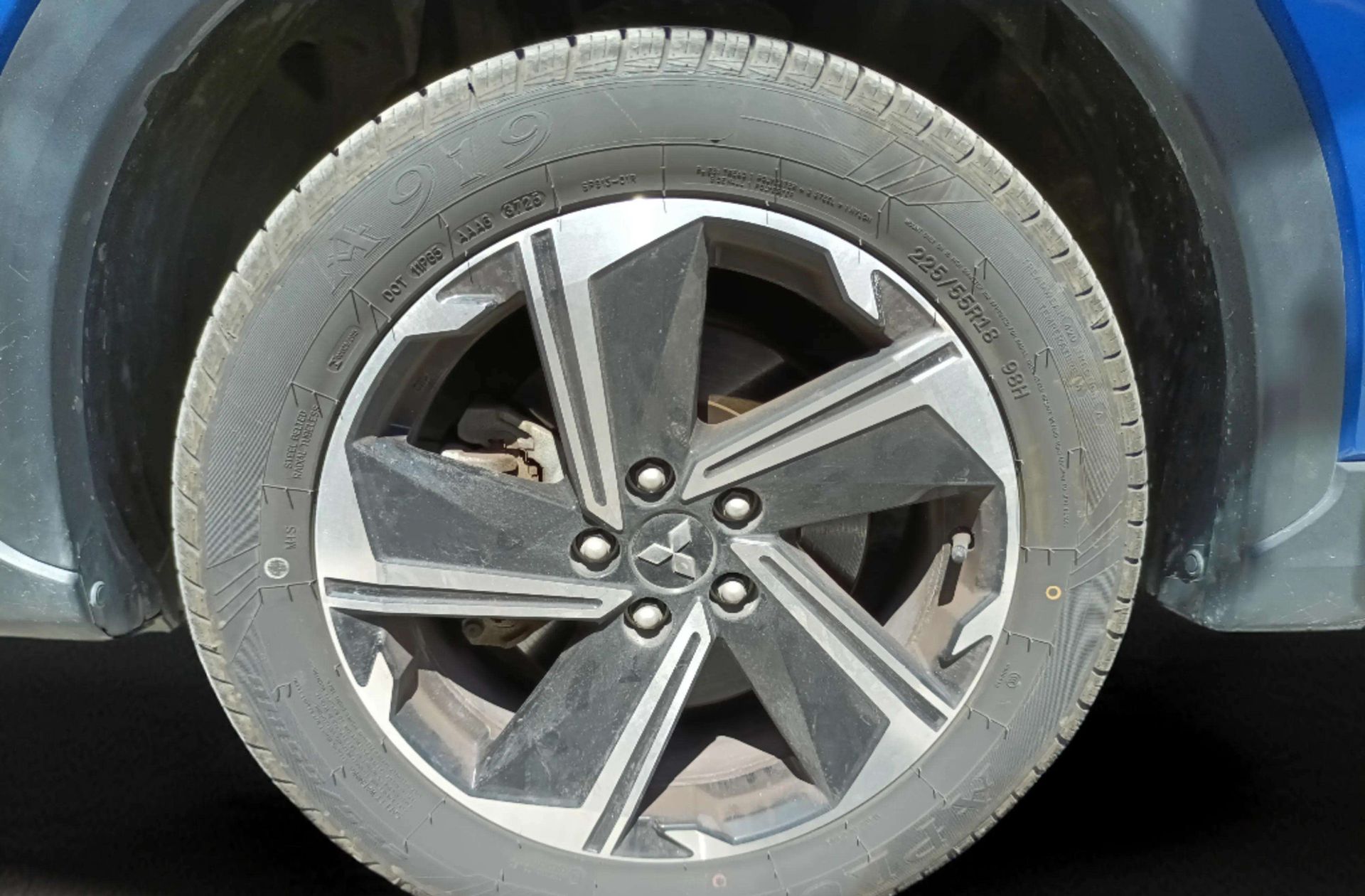 Mitsubishi Eclipse Cross 2.4 PHEV Kaiteki 4WD - foto 30