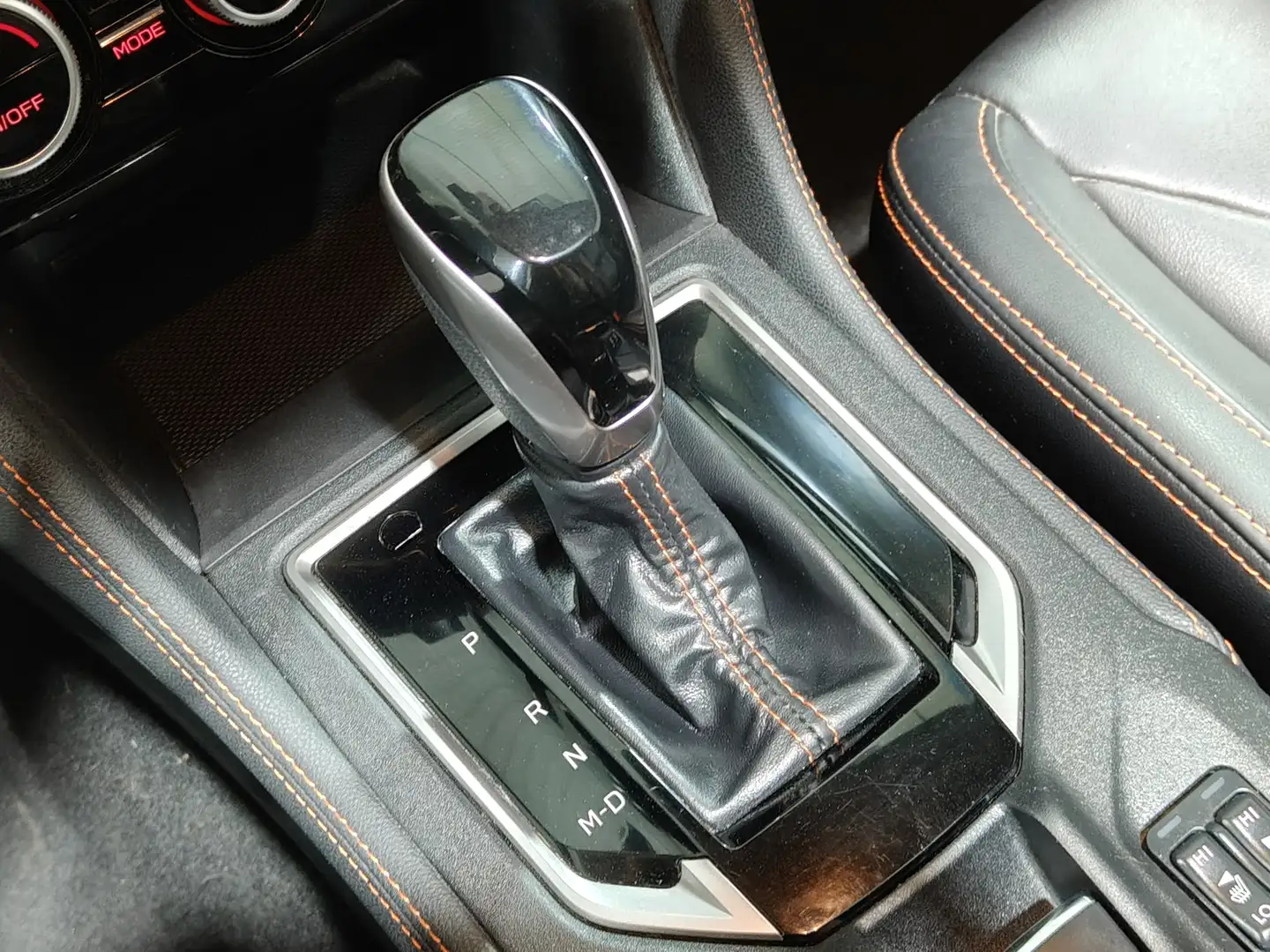 Foto Subaru XV Subaru XV 2.0i Hybrid Executive Plus CVT (150 CV)