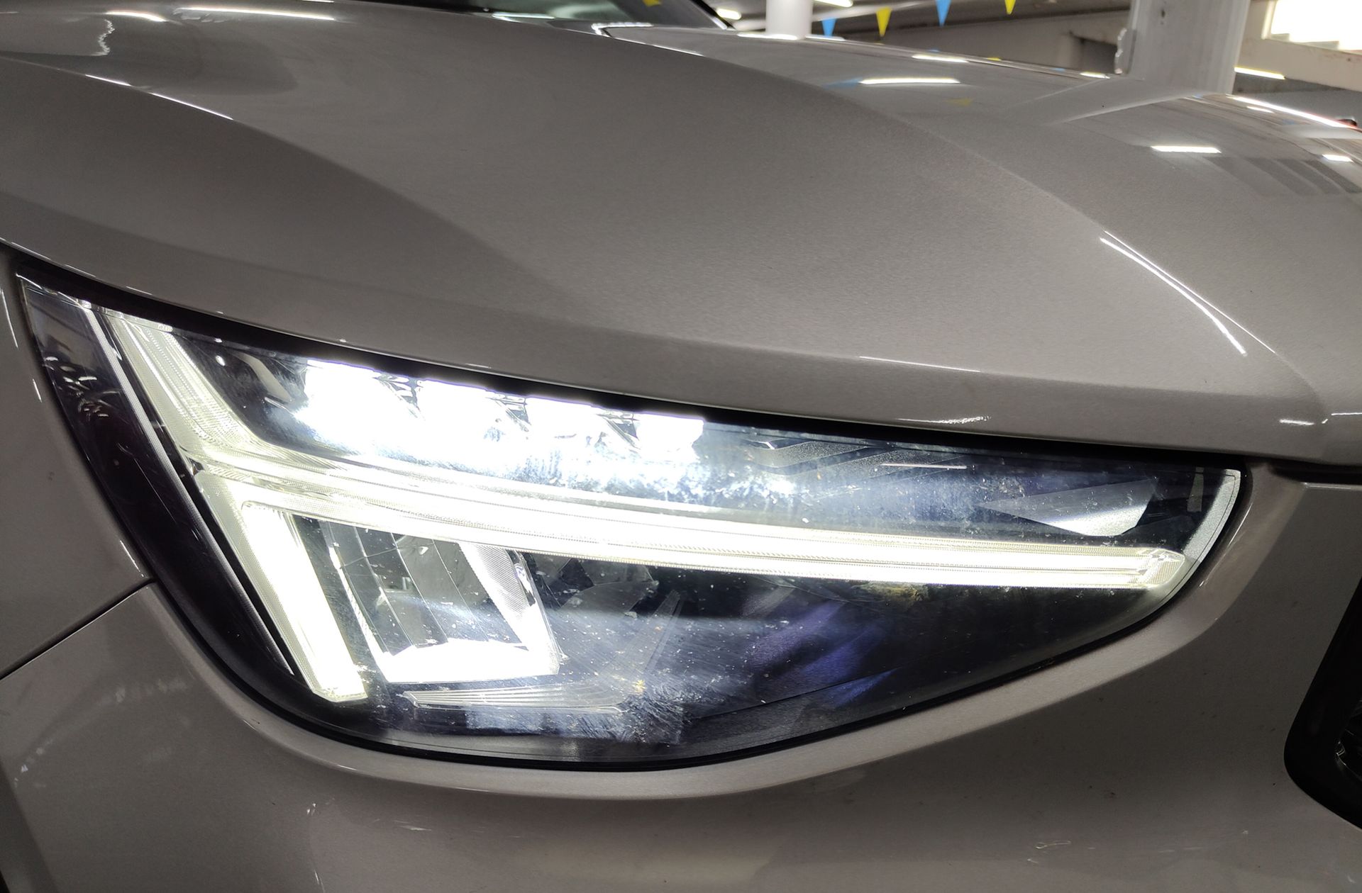 Volvo XC40 T5 Recharge PHEV Plus Dark - foto 19