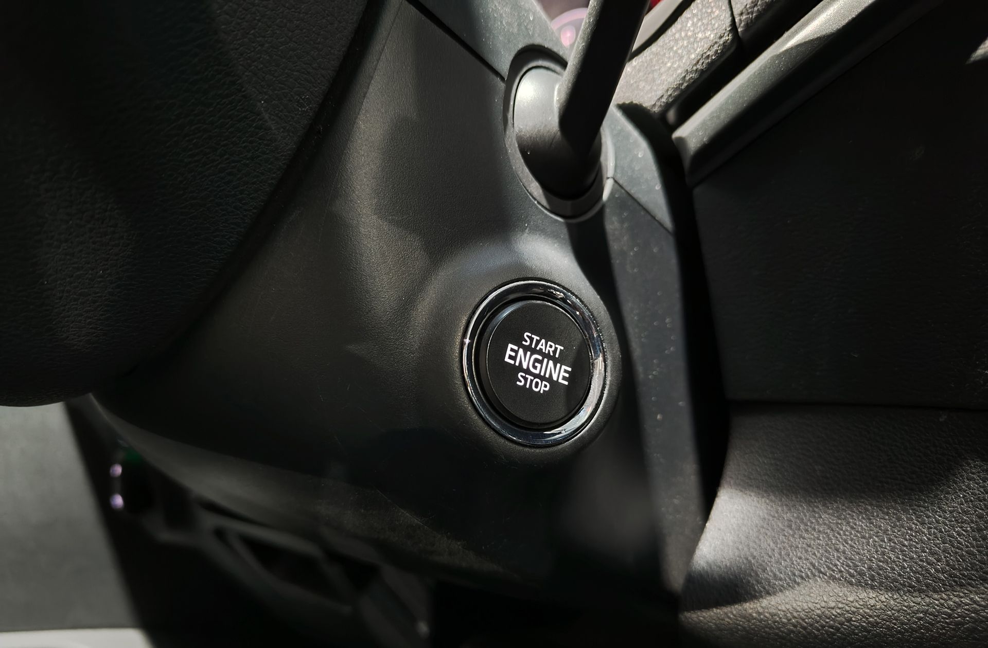 Škoda Karoq 2.0 TDI Ambition 4x4 DSG - foto 27