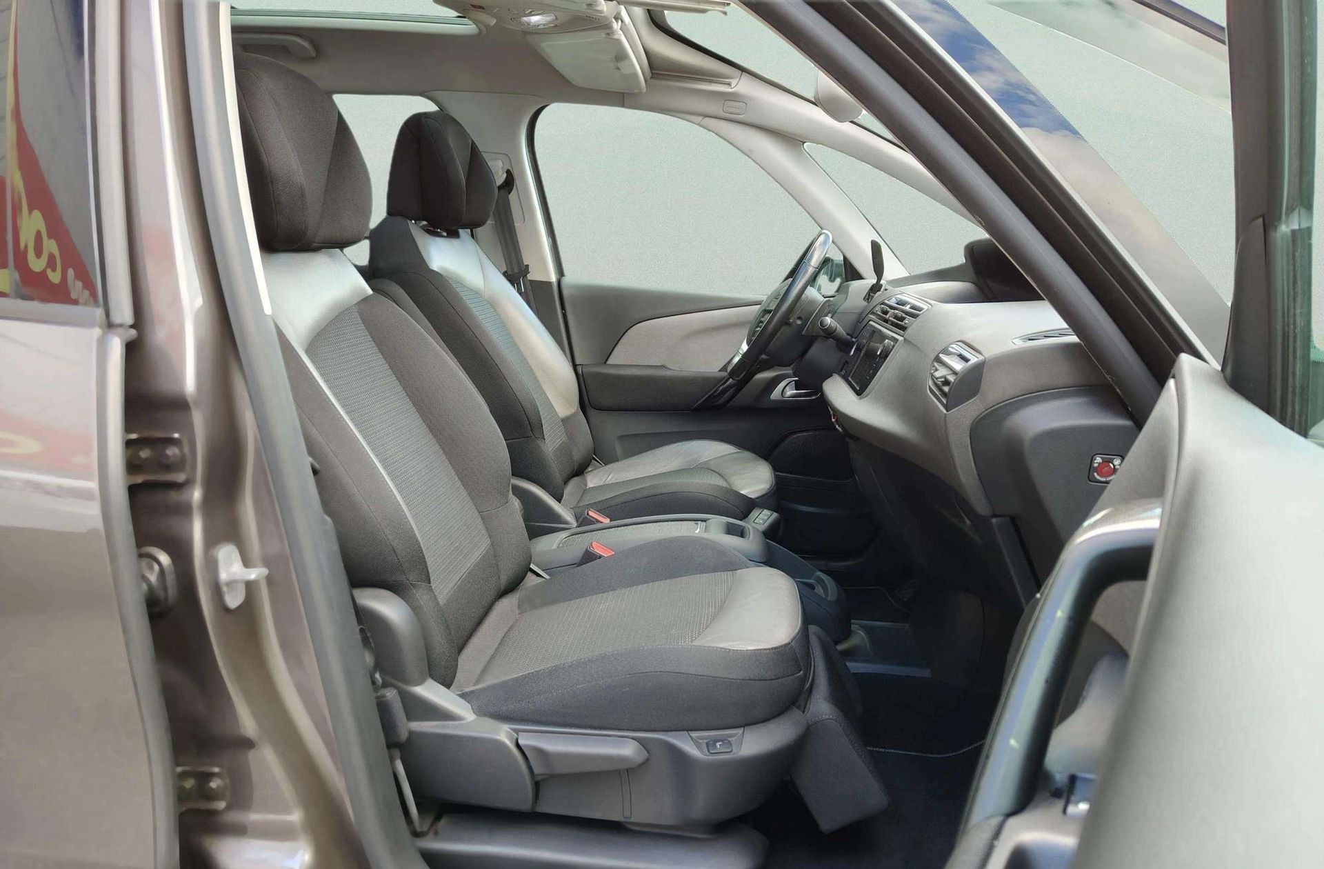 Citroën C4 Grand Picasso PureTech 130 Shine EAT6 7 plazas - foto 27
