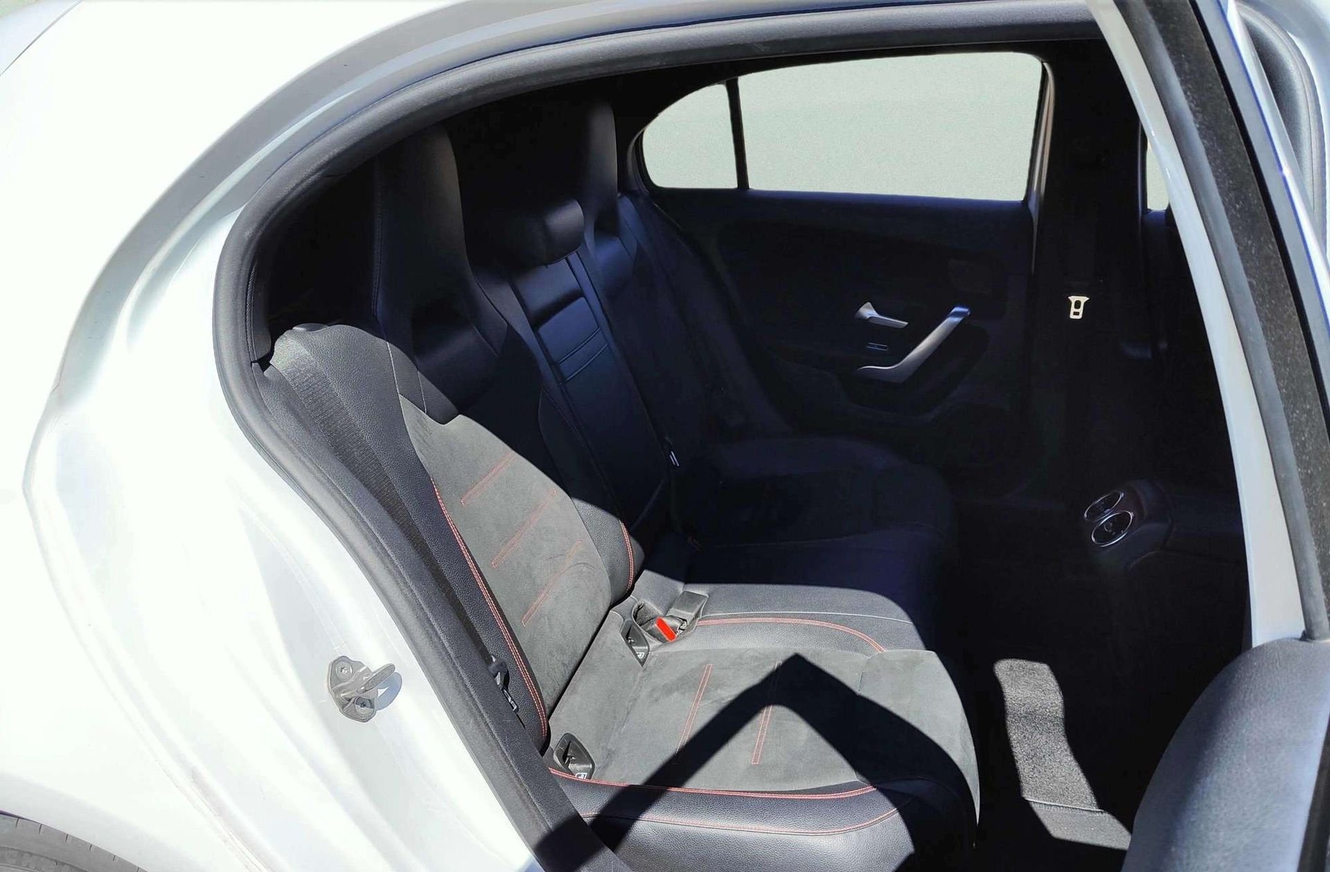 Mercedes-Benz Clase A 180 d Pack AMG - foto 23