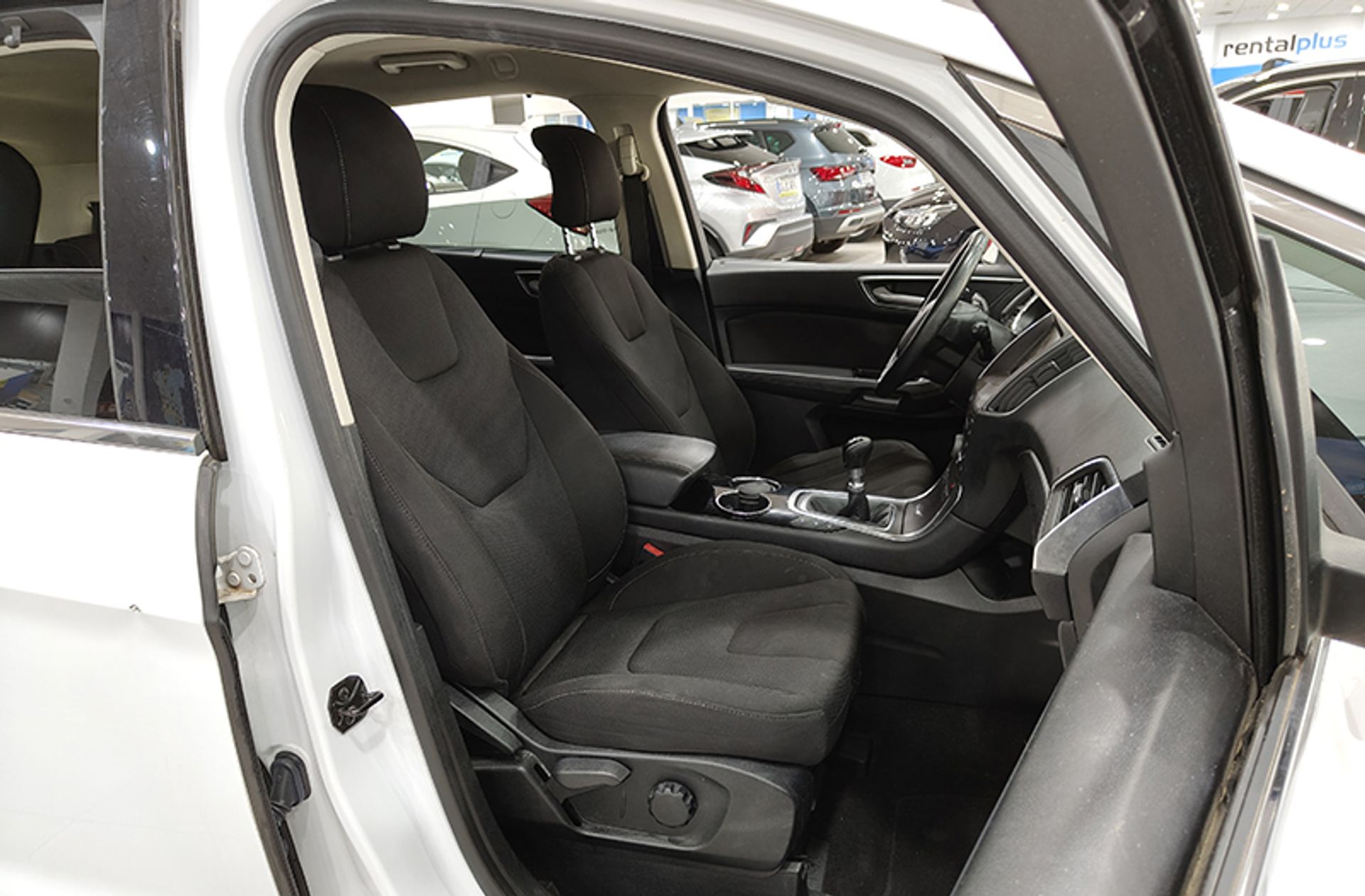 Ford S-Max 2.0 TDCi Titanium 7 plazas - foto 18