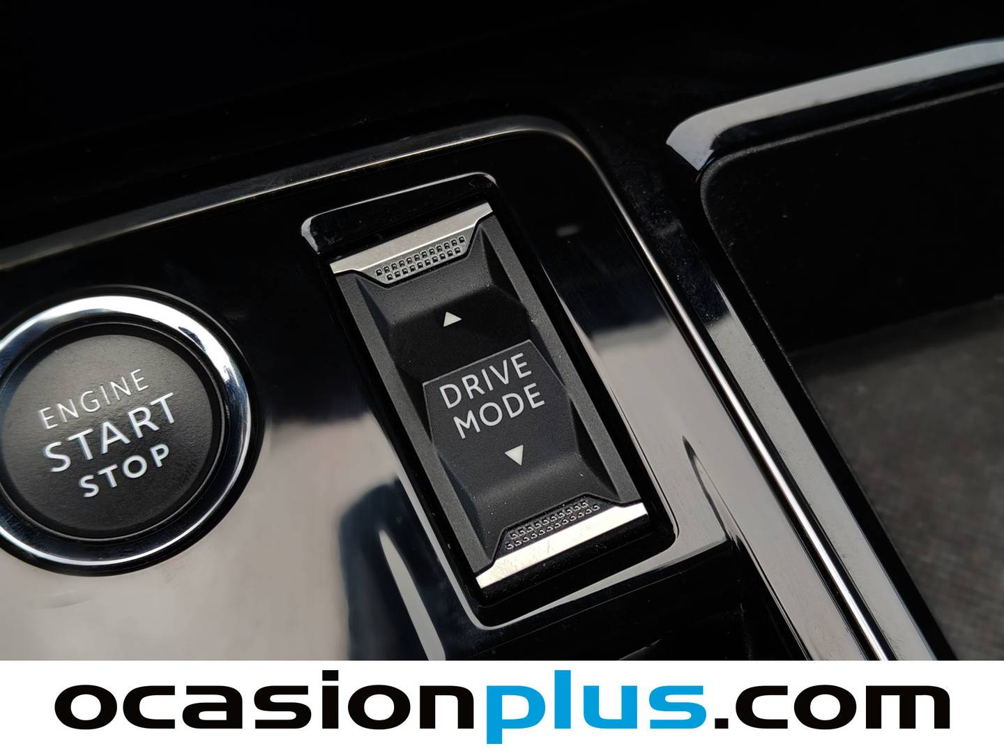 Foto Peugeot 3008 Peugeot 3008 PureTech 130 S&S GT EAT8  (130 CV)