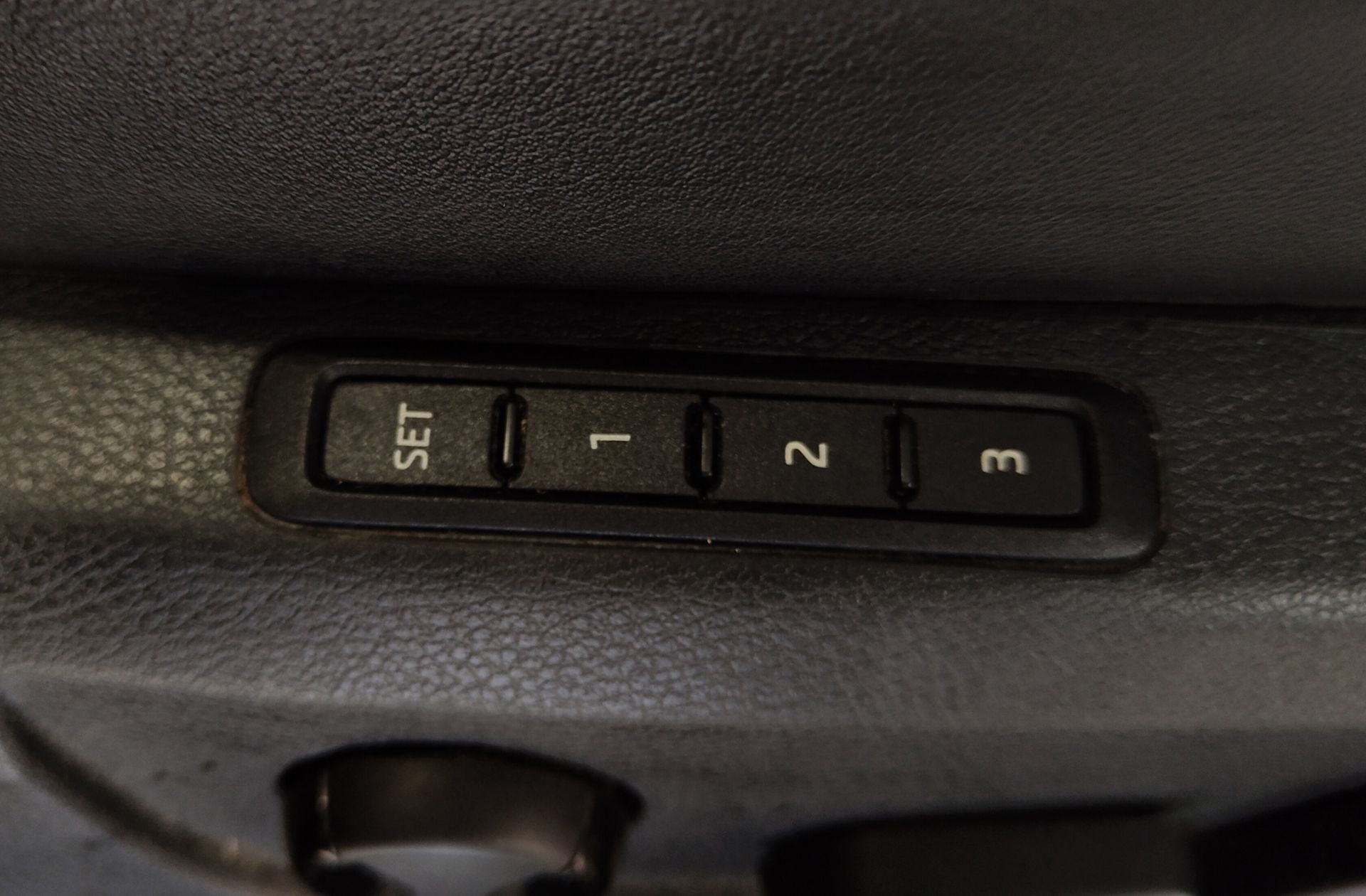 Škoda Superb Combi 2.0 TDI Sport Line DSG - foto 14