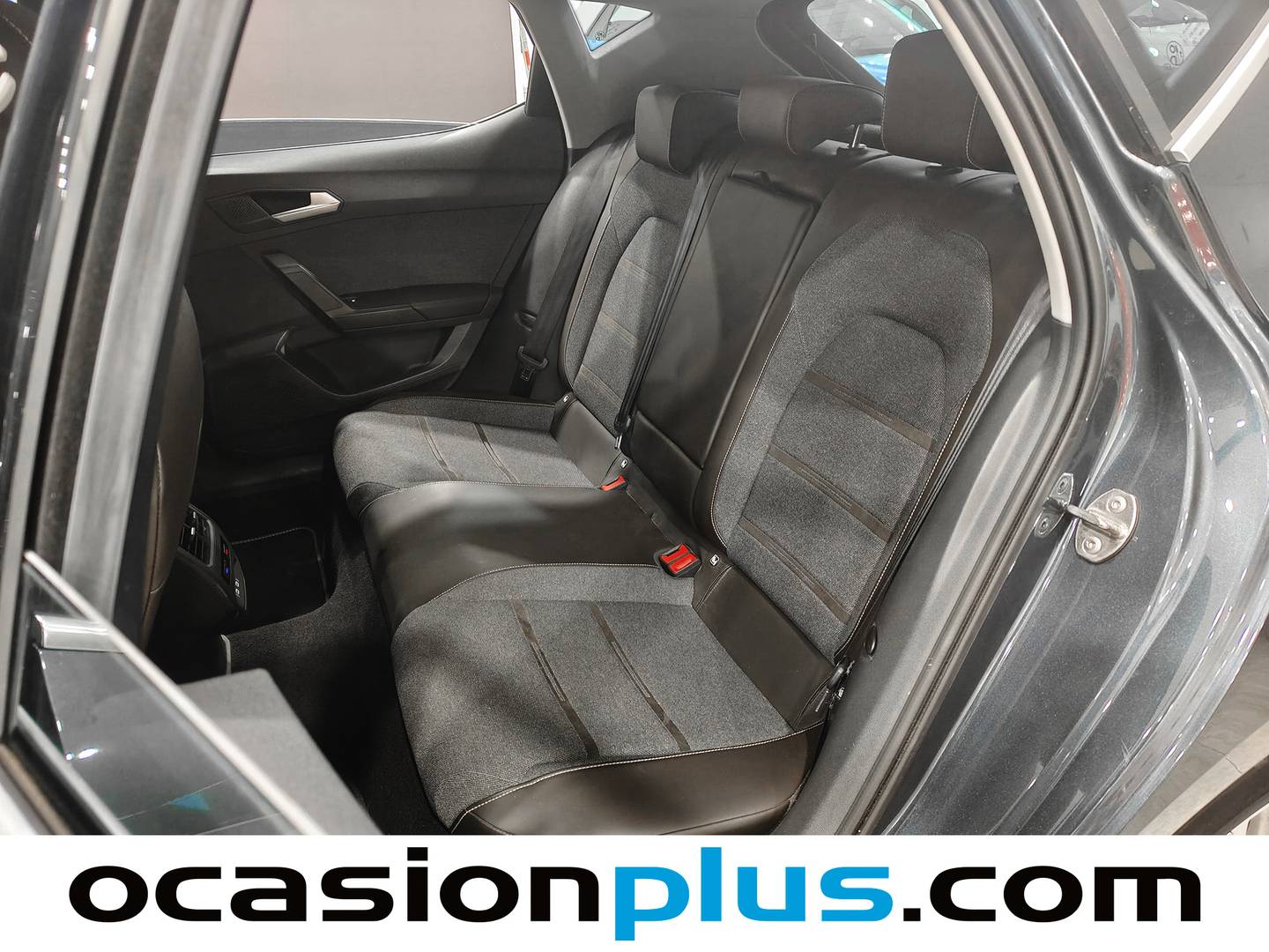 Foto Seat León SEAT León 1.5 eTSI S&S Xcellence Go L DSG (150 CV)