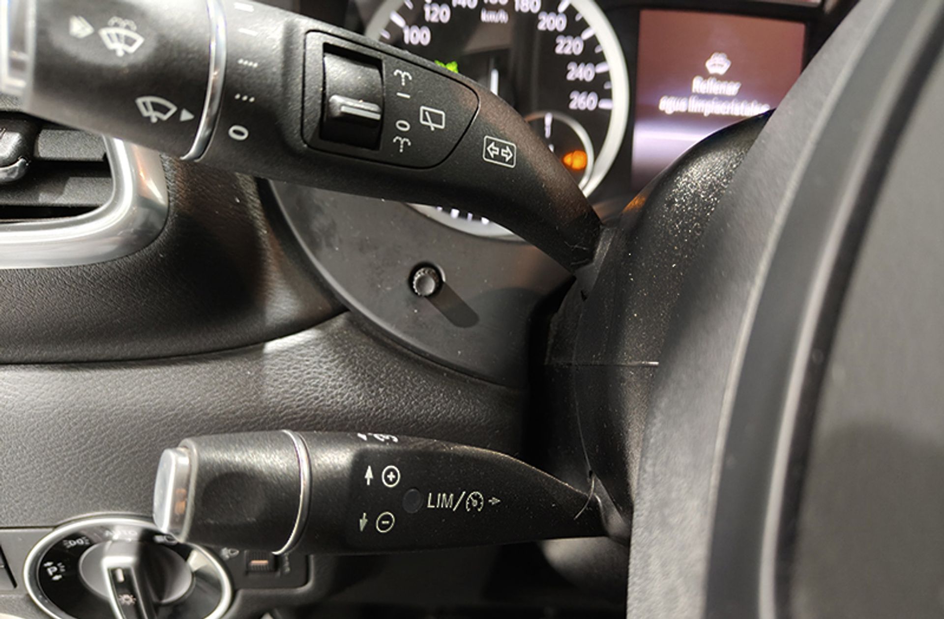 Infiniti Q30 1.6T Premium - foto 26