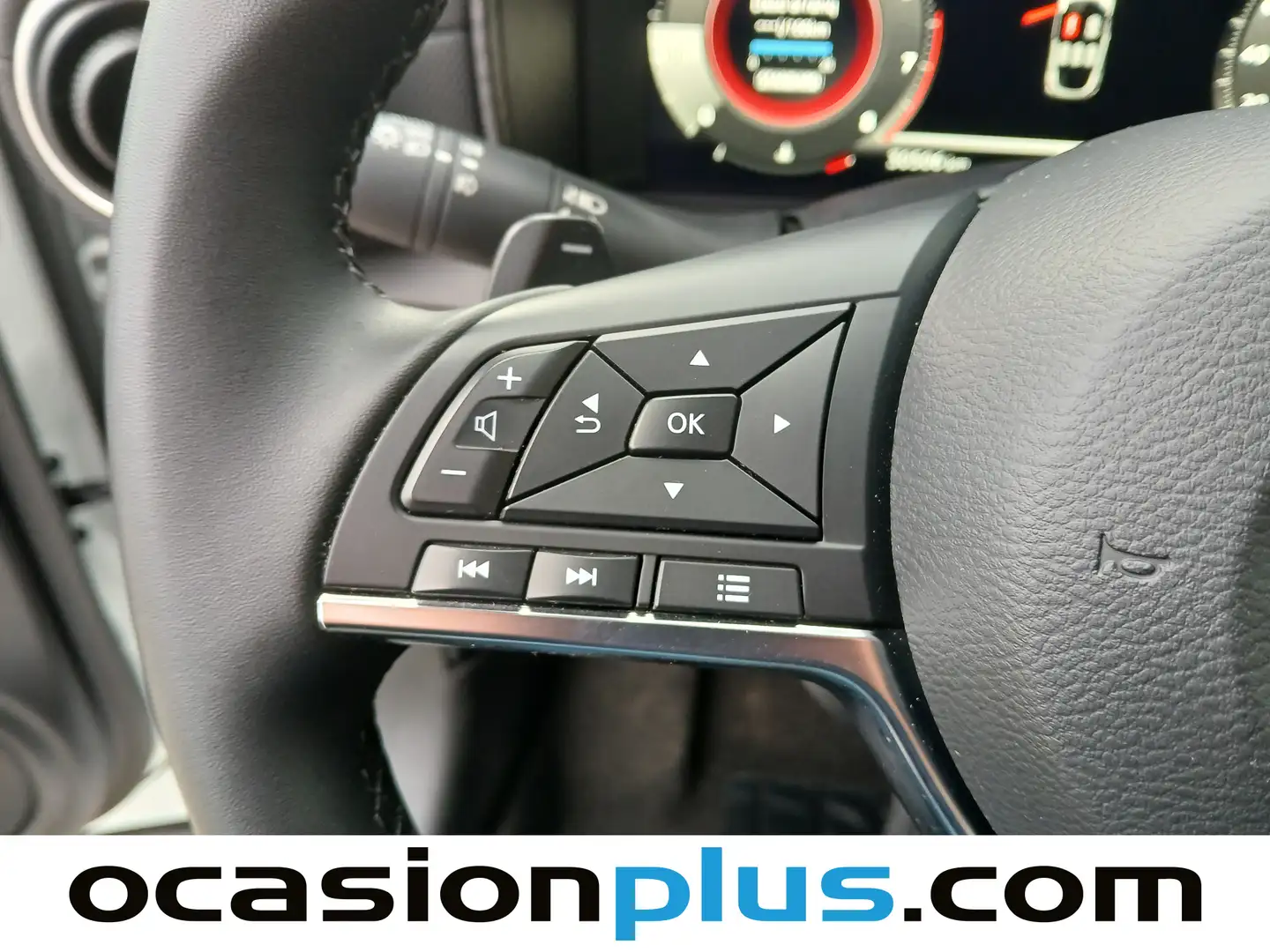 Foto Nissan JUKE Nissan Juke DIG-T N-Connecta 4x2 DCT (114 CV)