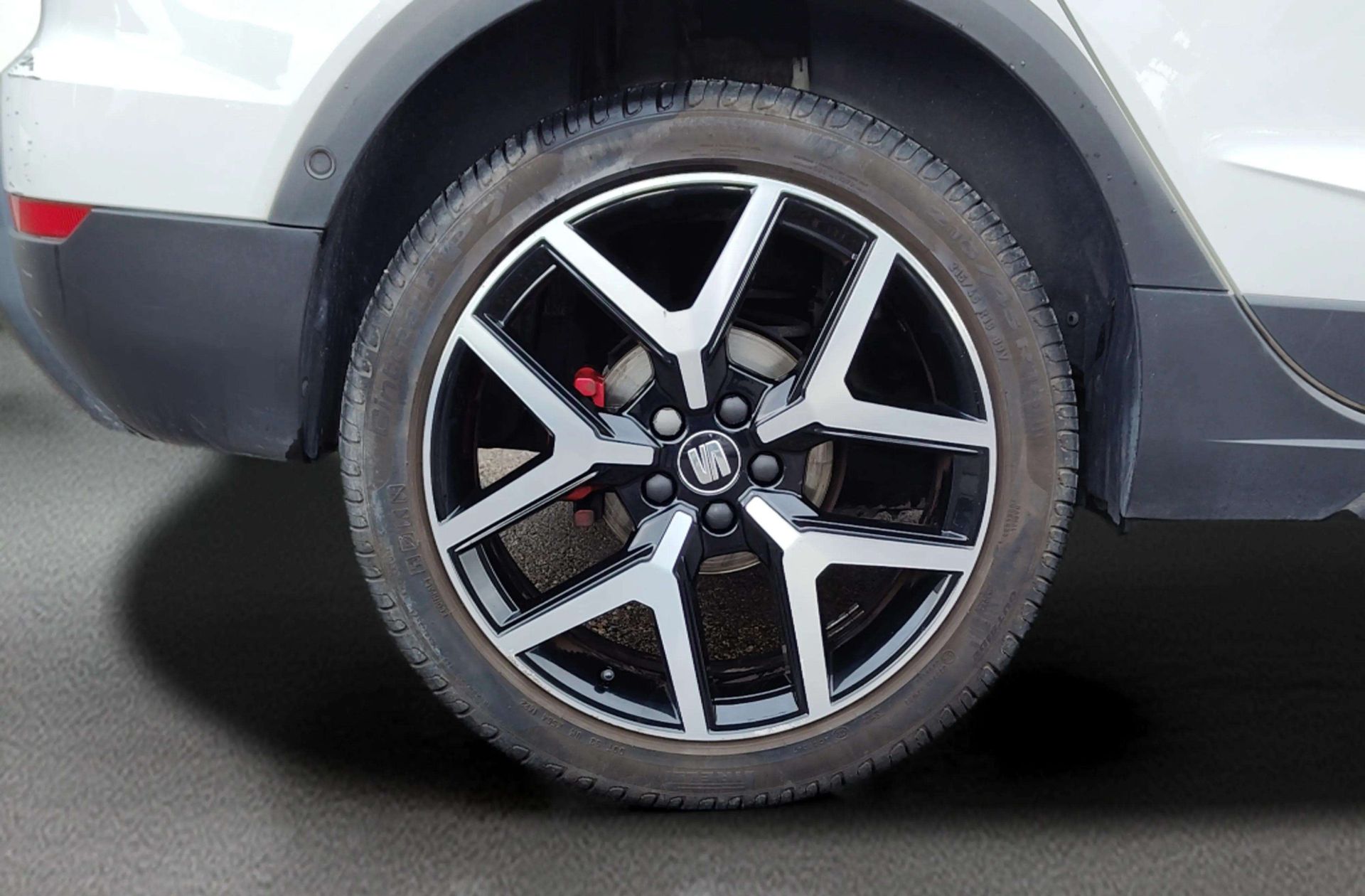 SEAT Arona 1.6 TDI Ecomotive FR - foto 44
