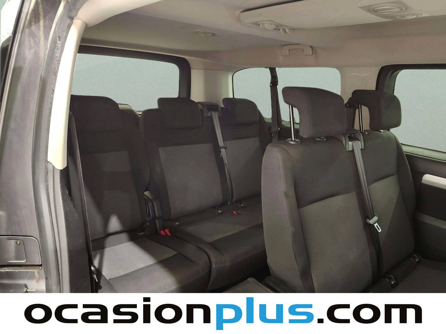 Extras y acabados del Peugeot Traveller Peugeot Traveller 1.6 BlueHDi Business Long (115 CV)