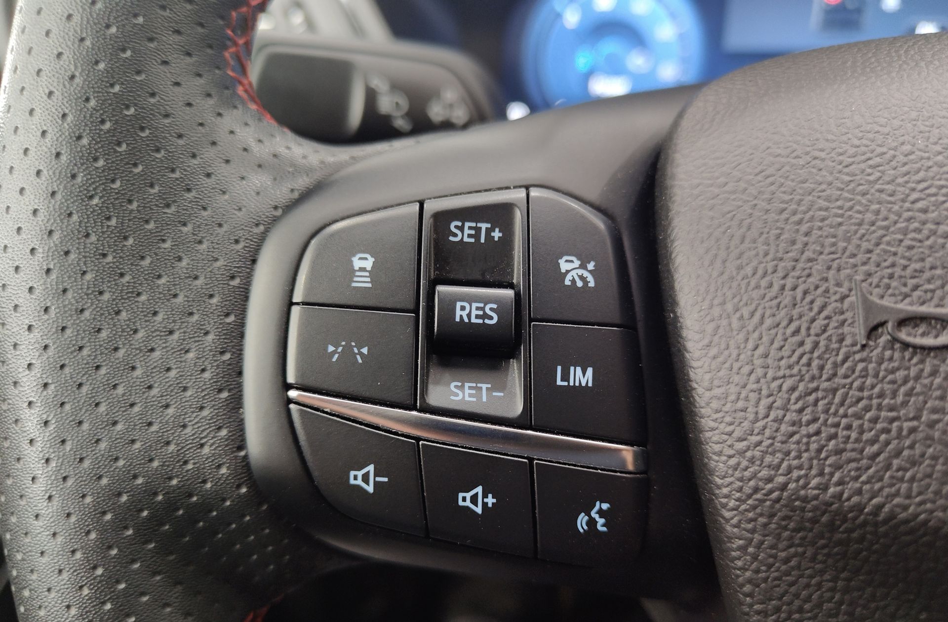 Ford Kuga 2.5 Duratec PHEV ST-Line X - foto 30