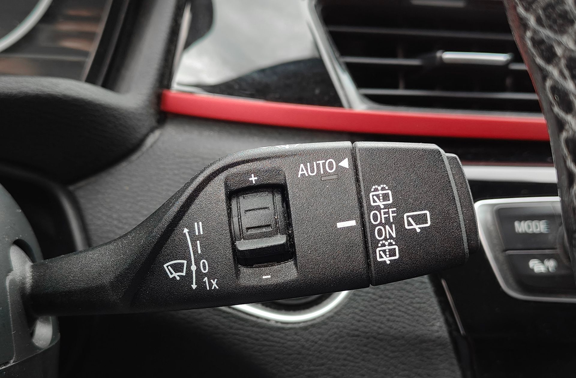 BMW X1 sDrive18d - foto 30